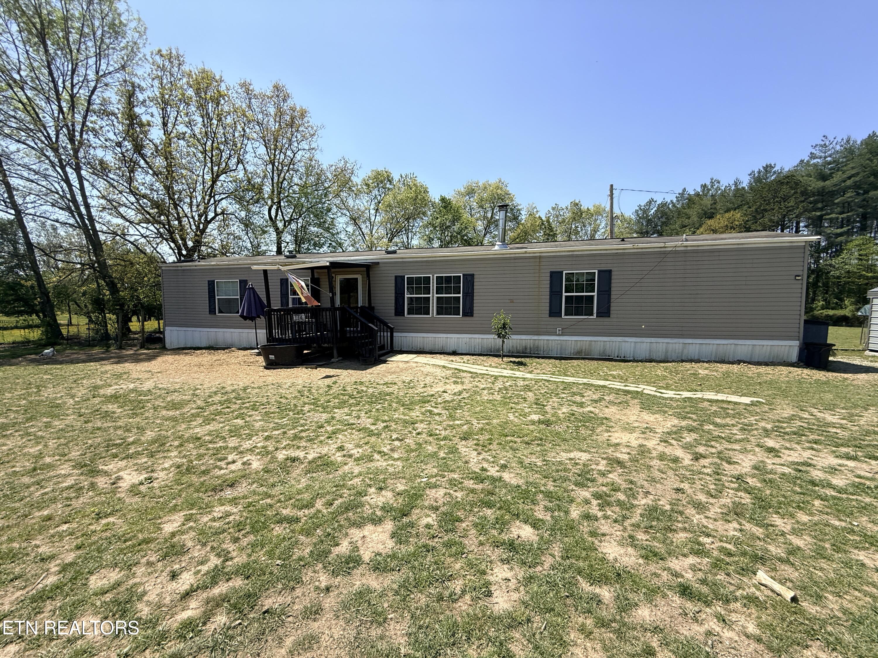 174 Claude Howard Road Deer Lodge TN 37726