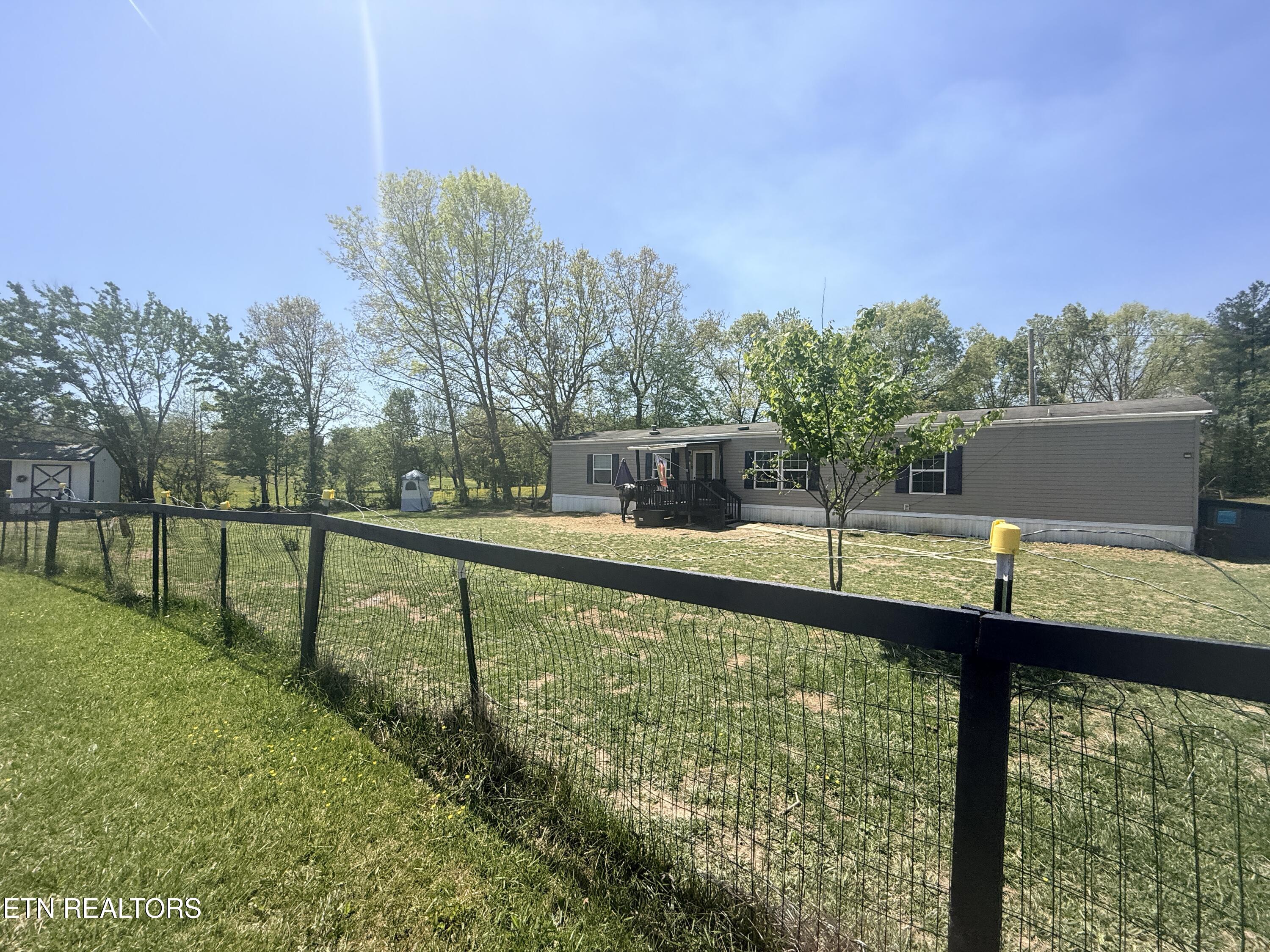 174 Claude Howard Road Deer Lodge TN 37726