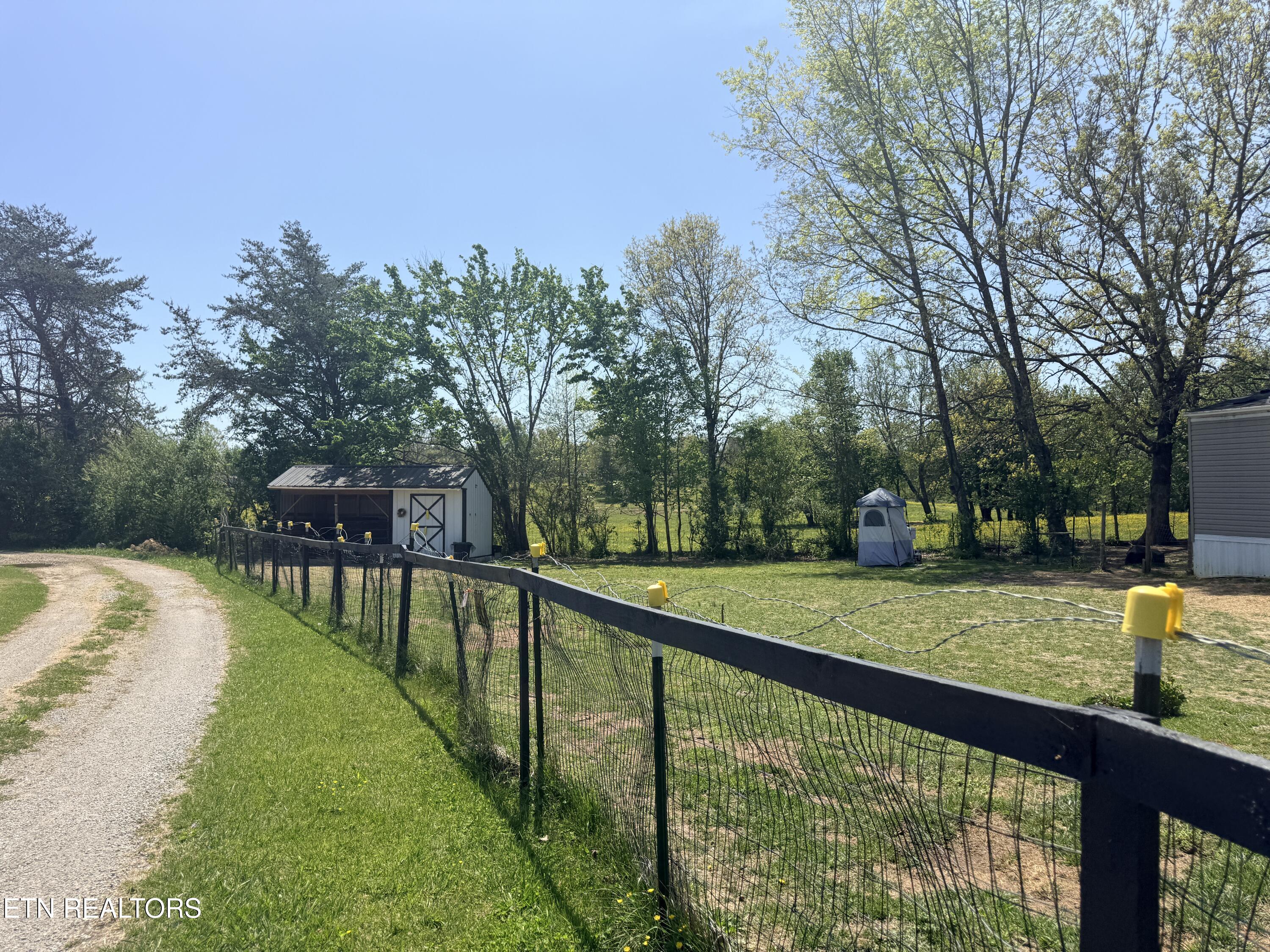 174 Claude Howard Road Deer Lodge TN 37726