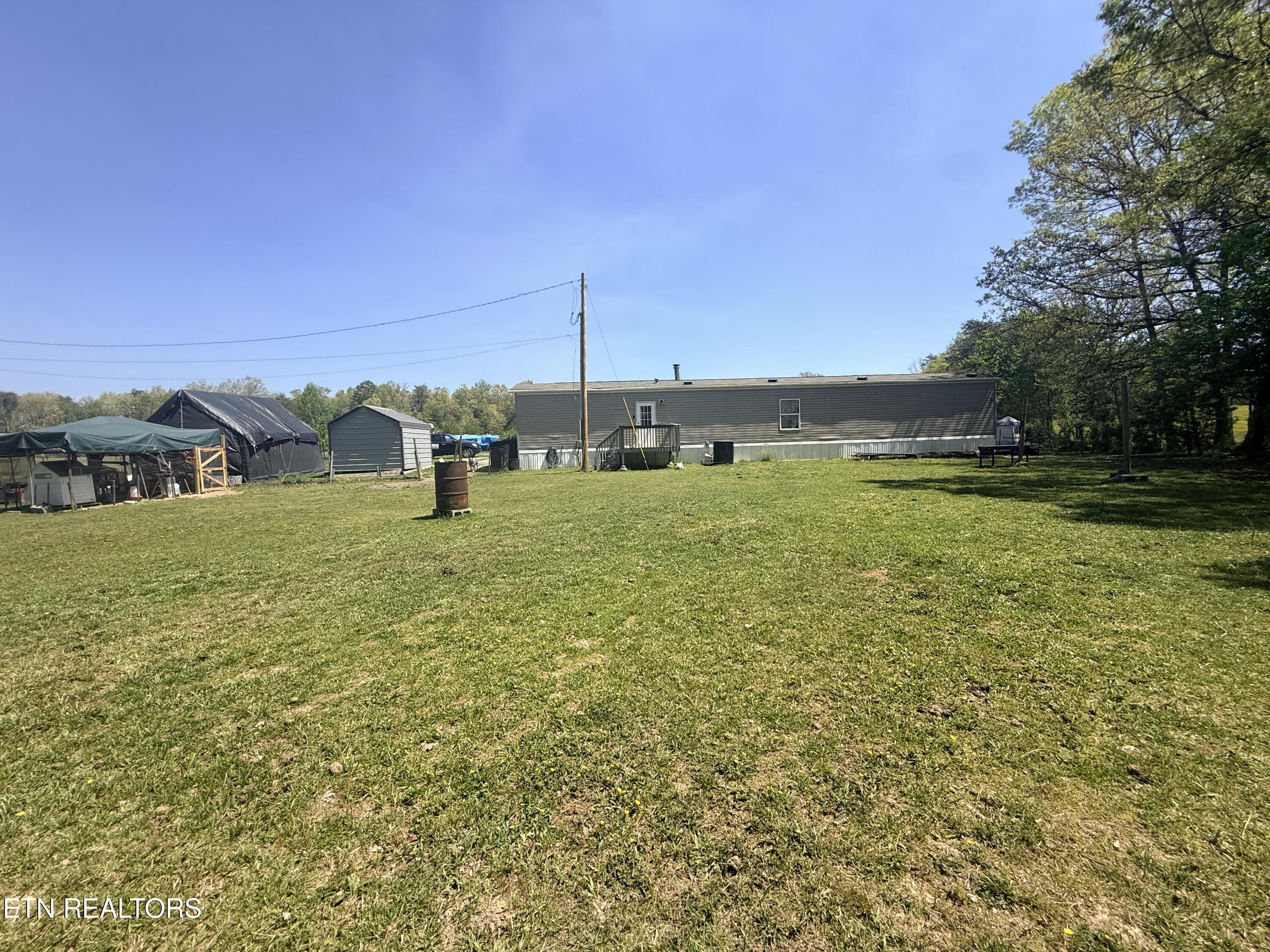 174 Claude Howard Road Deer Lodge TN 37726