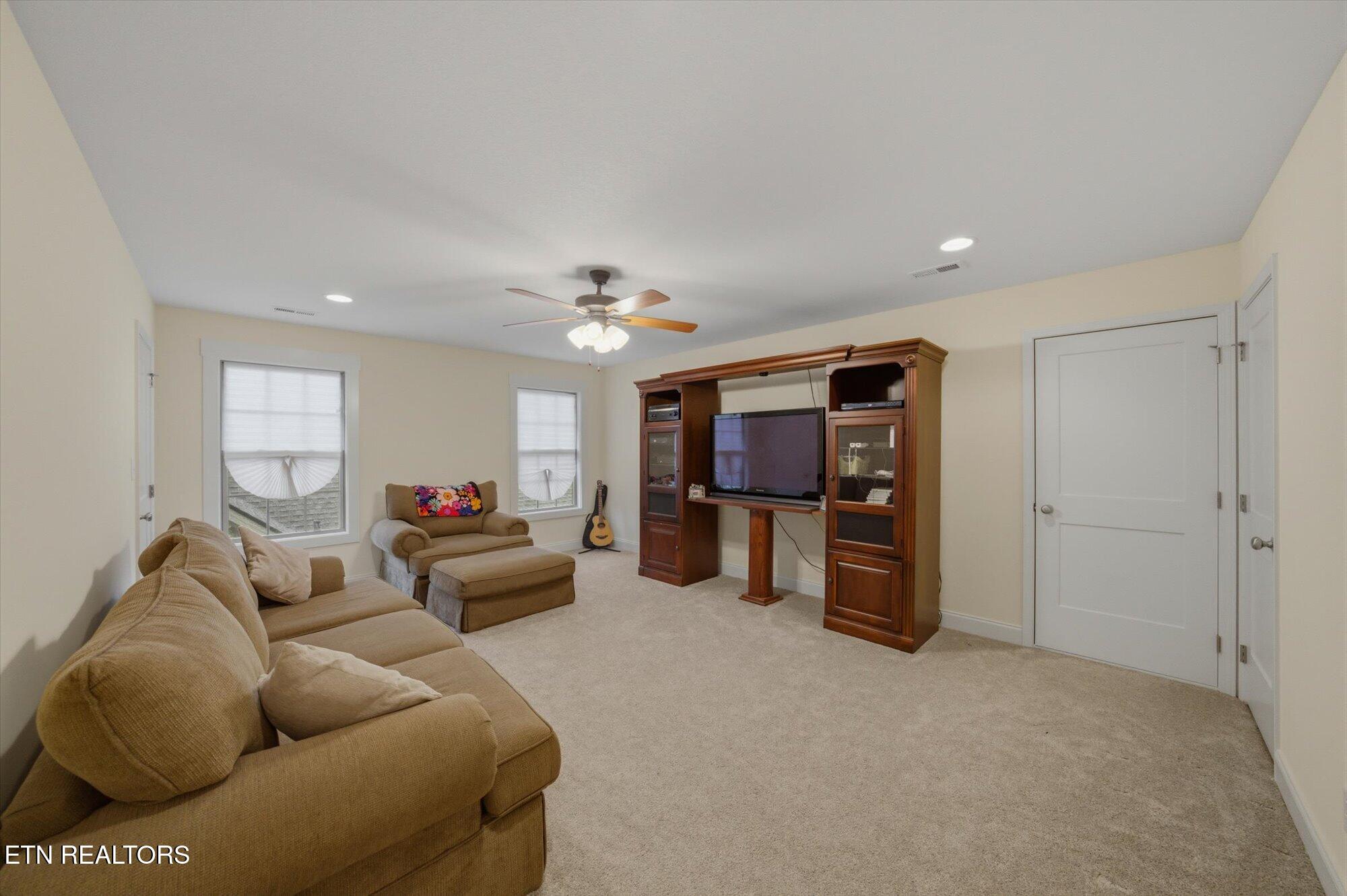 2334 Hickory Crest Lane Knoxville TN 37932