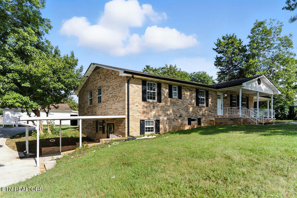 5095 New Highway 68 Madisonville TN 37354