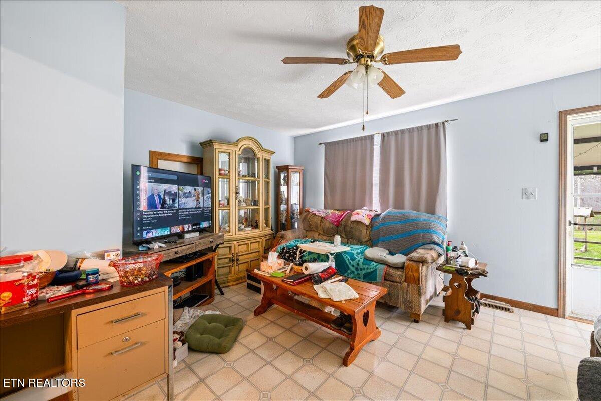 439 Rogerston Road Clairfield TN 37715