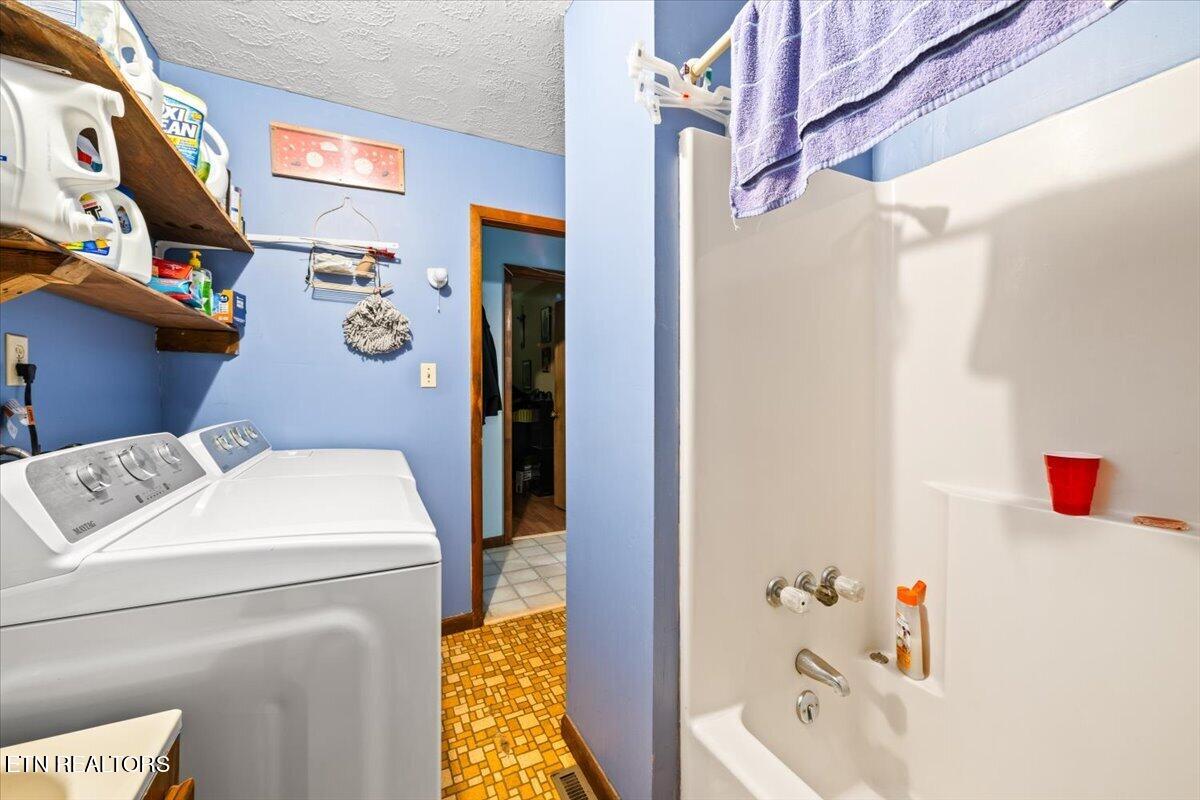 439 Rogerston Road Clairfield TN 37715