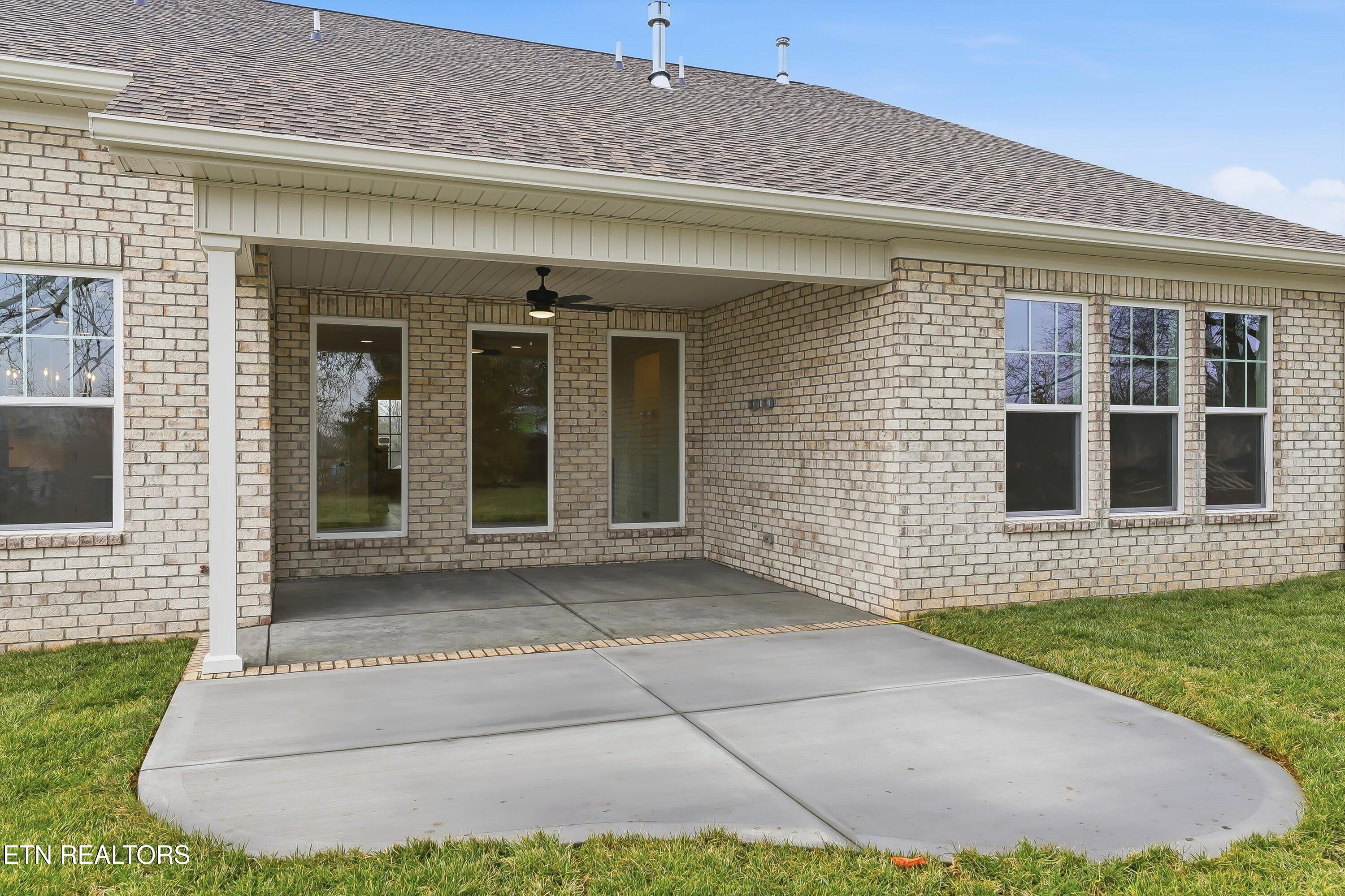 914 Shasta Daisy. (LOT 59) Road Farragut TN 37934