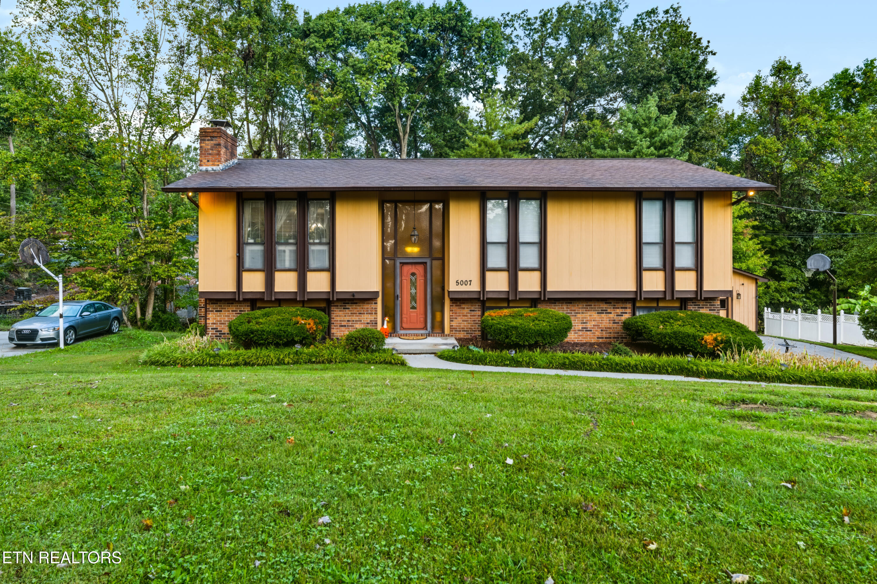 5007 Wilkshire Drive Knoxville TN 37921