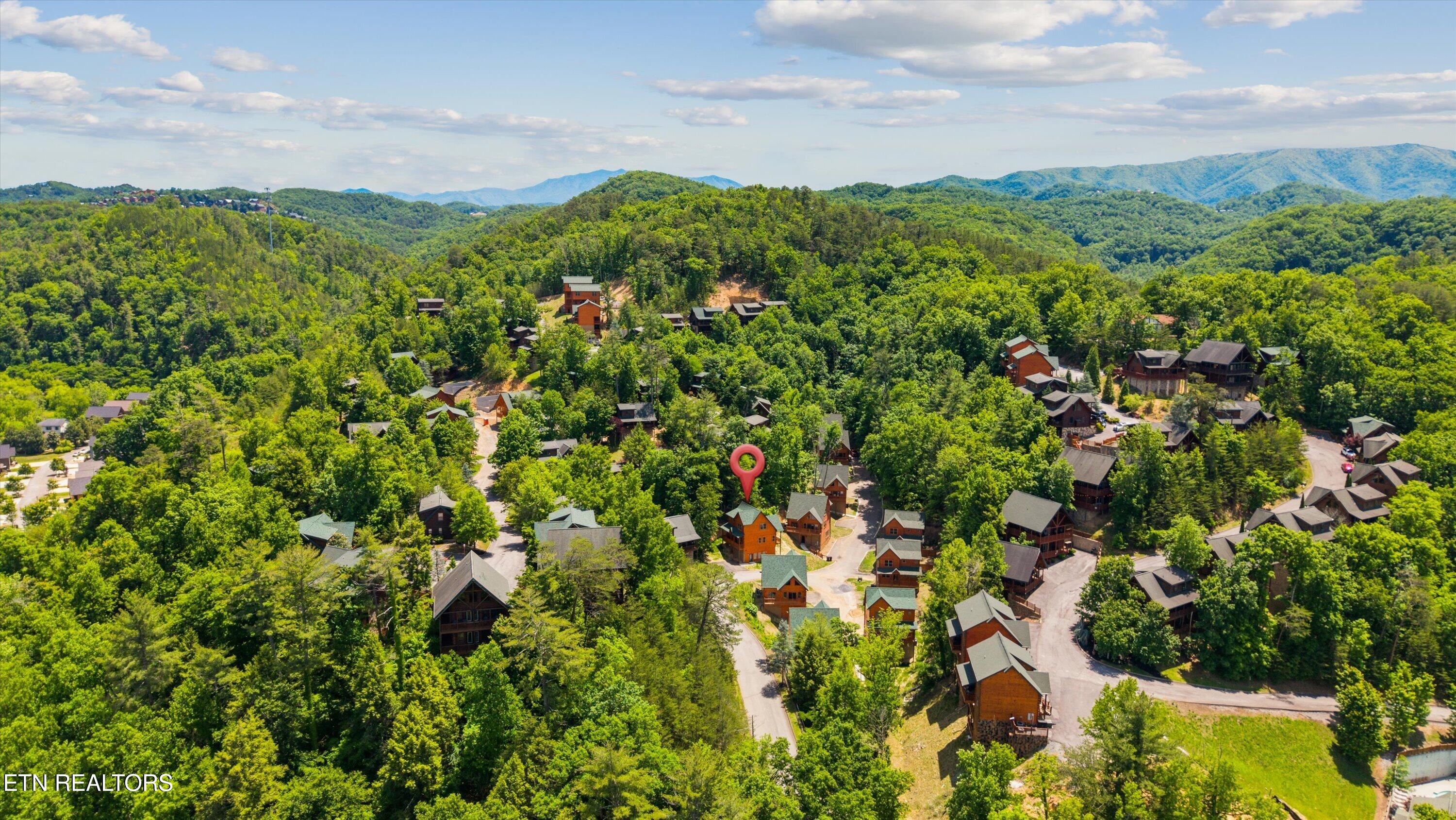 2107 Valley Creek Way Pigeon Forge TN 37862