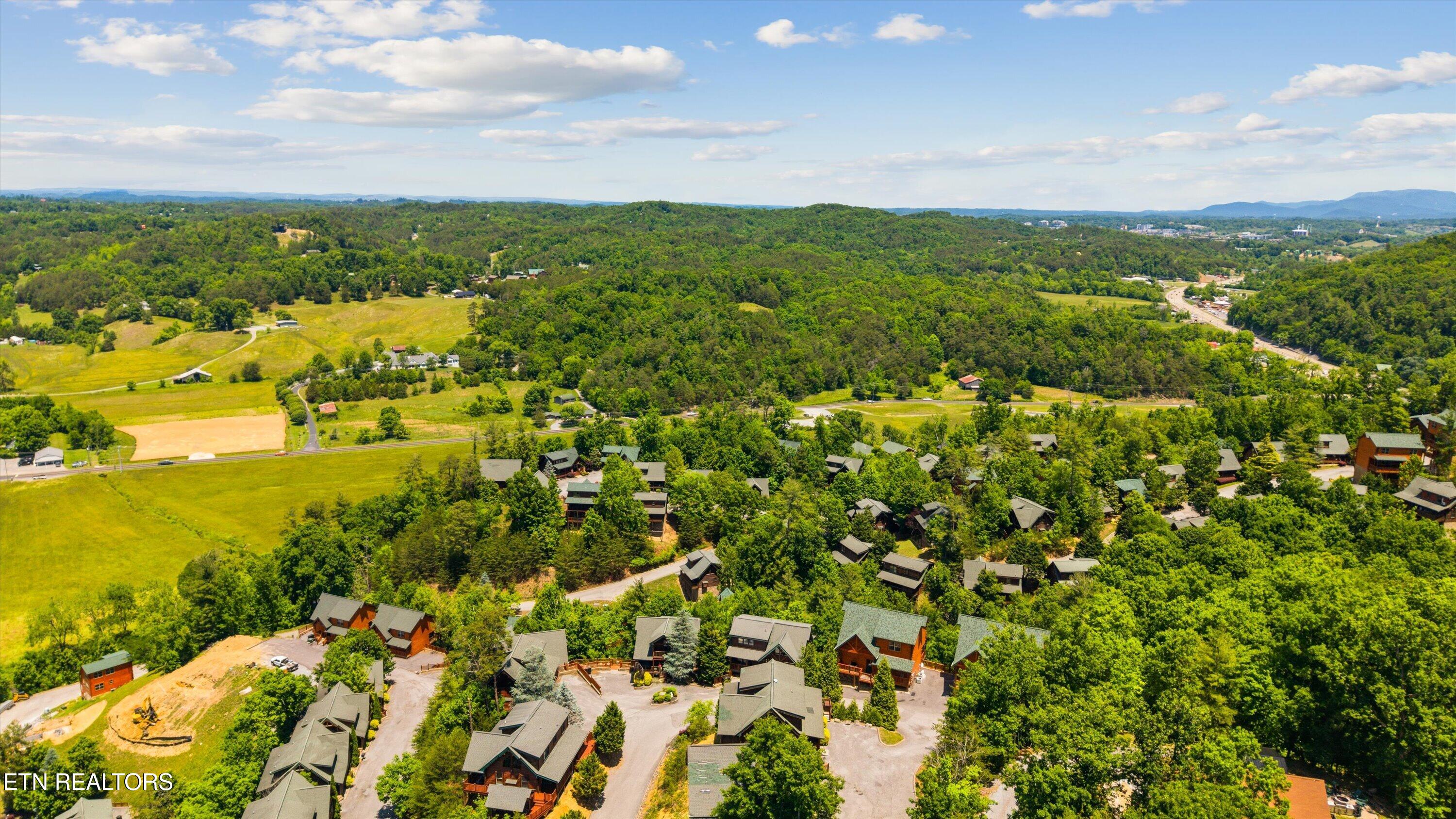 2107 Valley Creek Way Pigeon Forge TN 37862