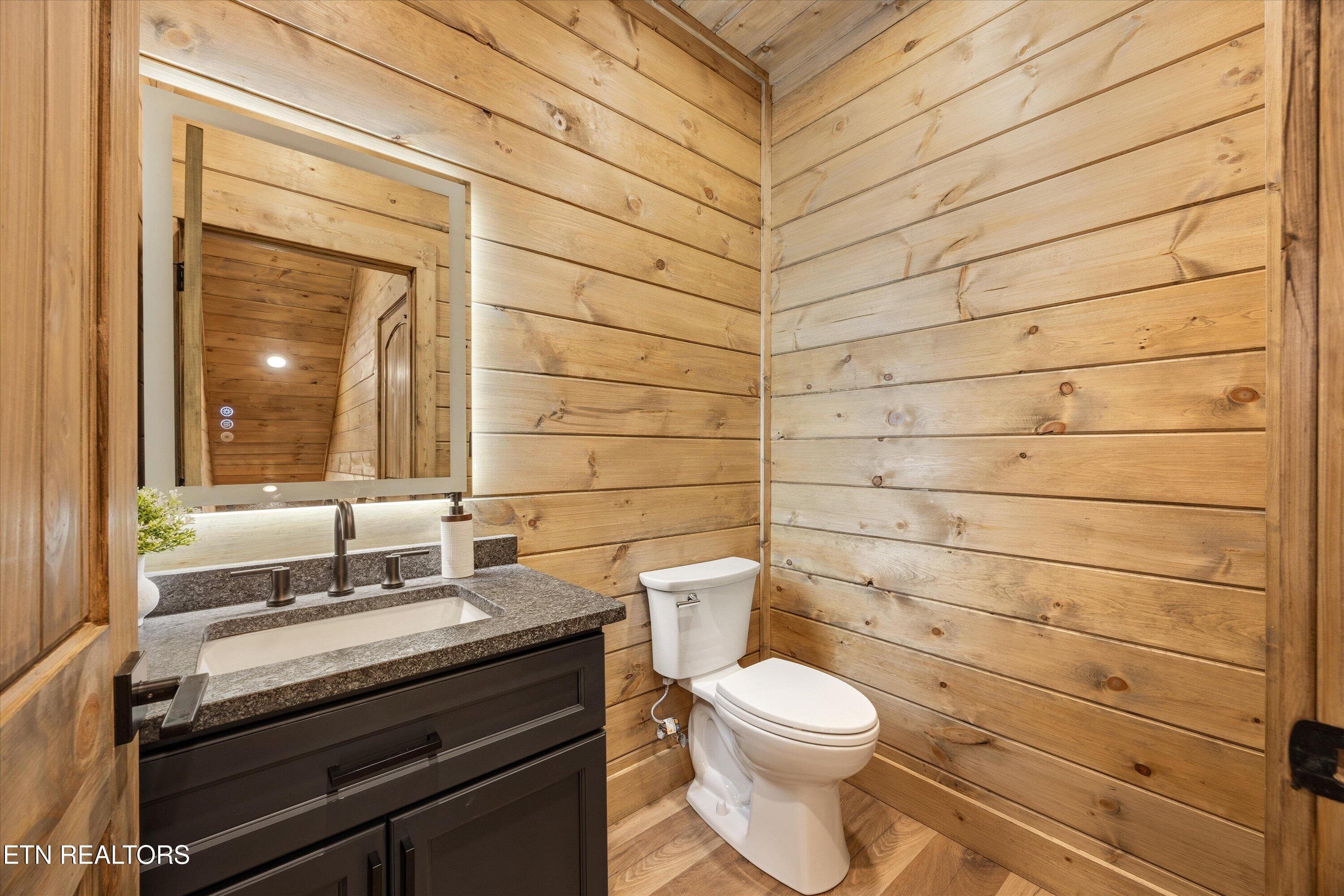 2107 Valley Creek Way Pigeon Forge TN 37862