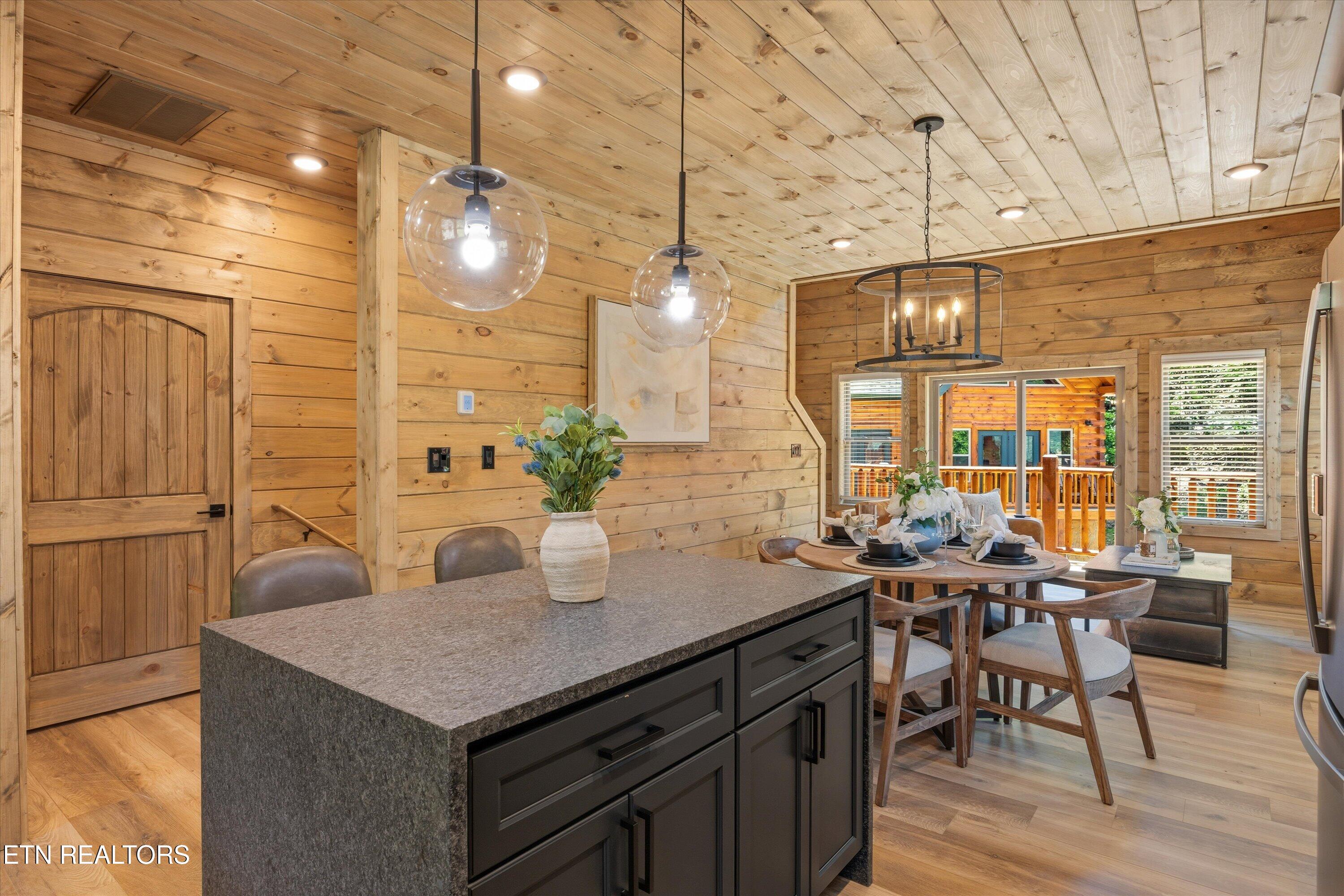 2107 Valley Creek Way Pigeon Forge TN 37862