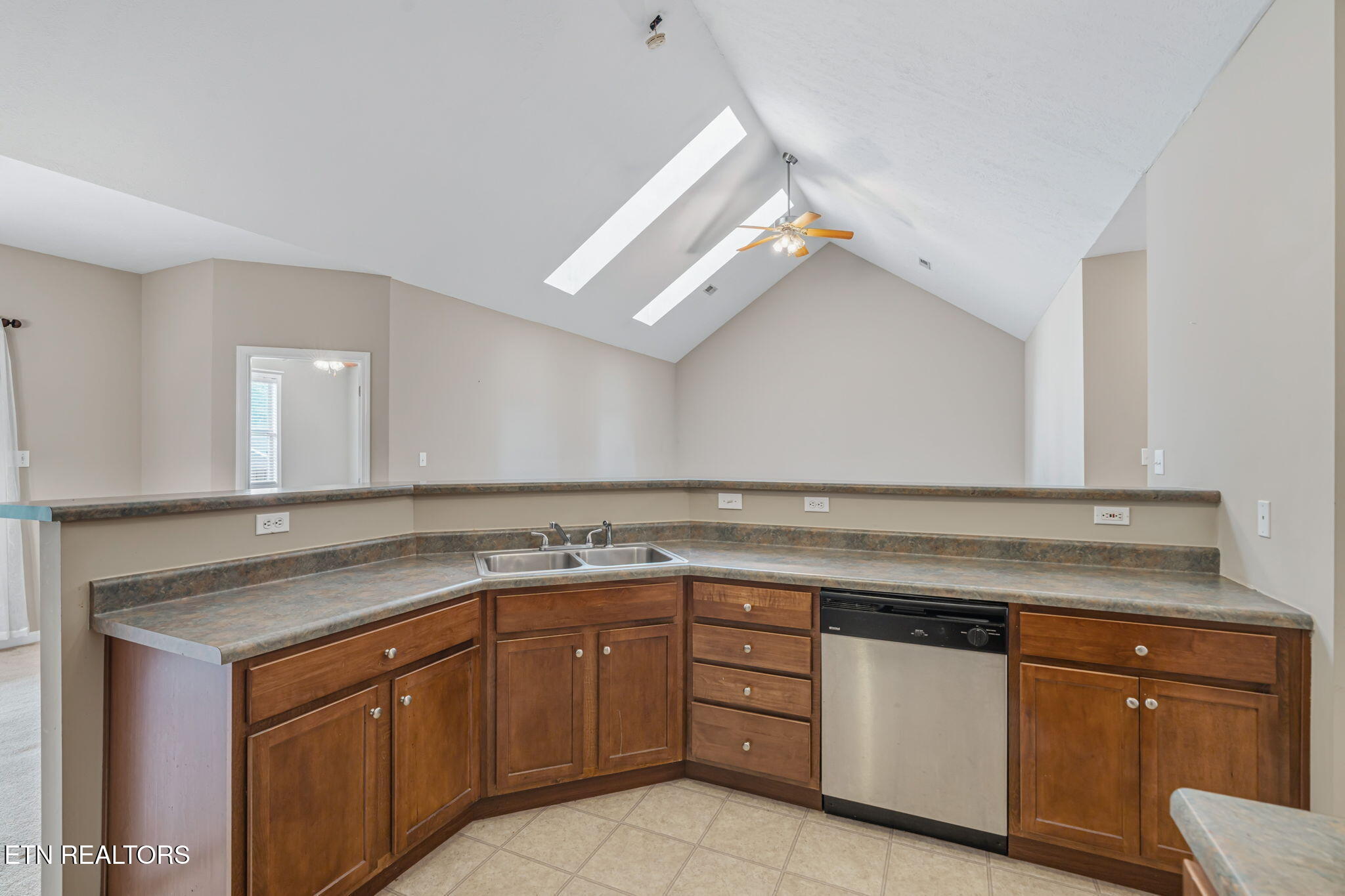 923 Webster Groves Lane Knoxville TN 37909