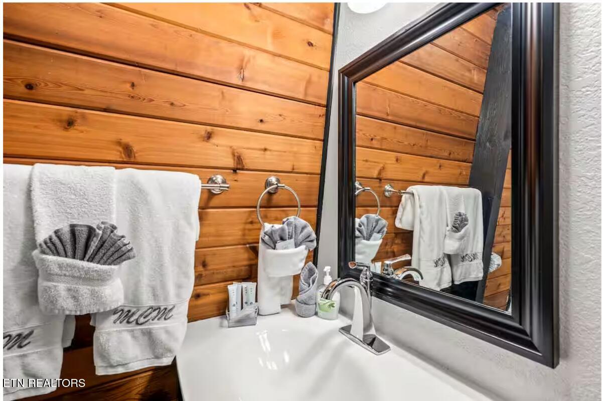 1424 Zurich Road Gatlinburg TN 37738