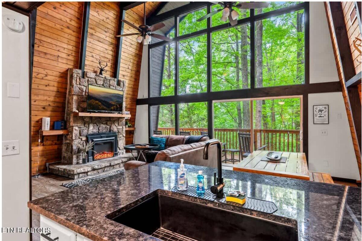1424 Zurich Road Gatlinburg TN 37738