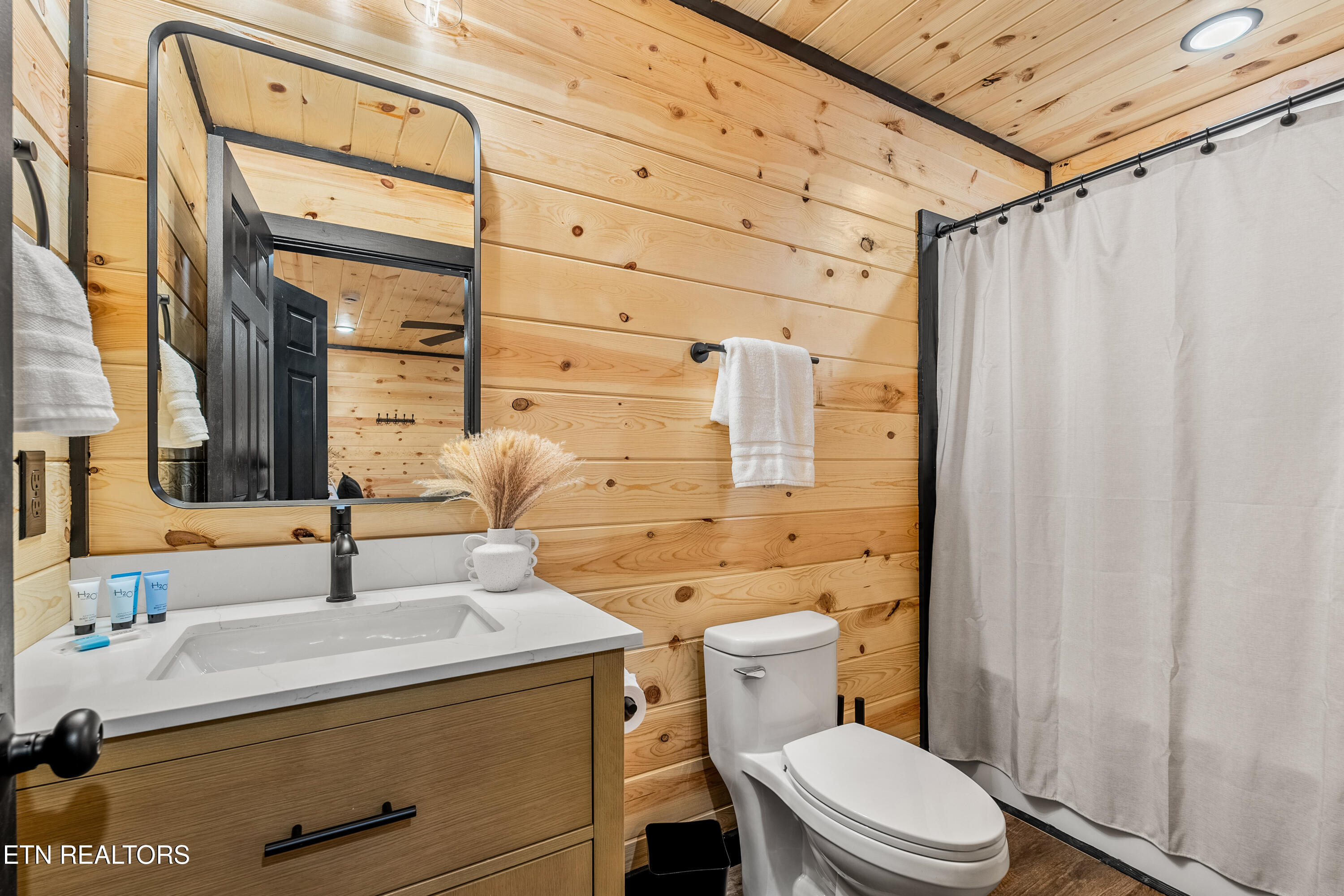 2881 Caughorn Mountain Road Sevierville TN 37876