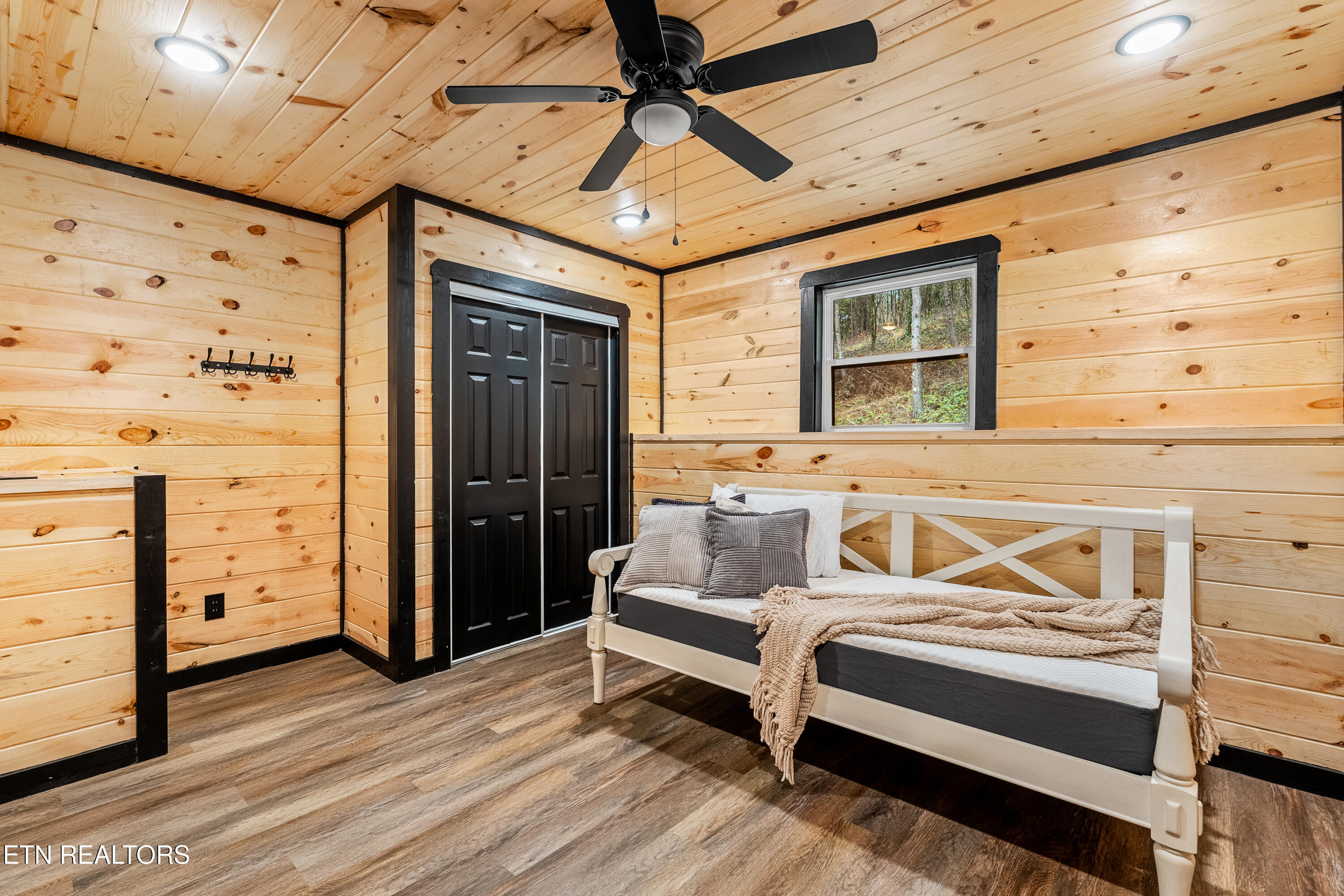 2881 Caughorn Mountain Road Sevierville TN 37876
