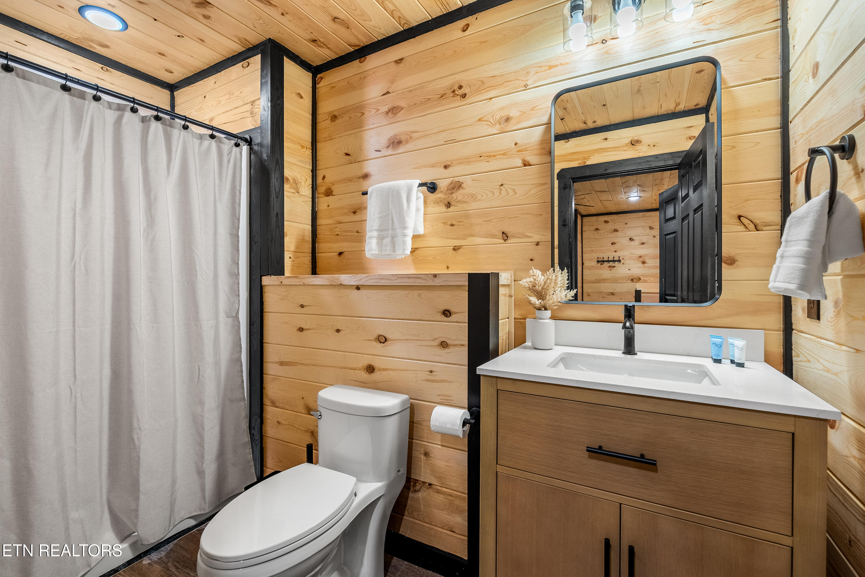2881 Caughorn Mountain Road Sevierville TN 37876