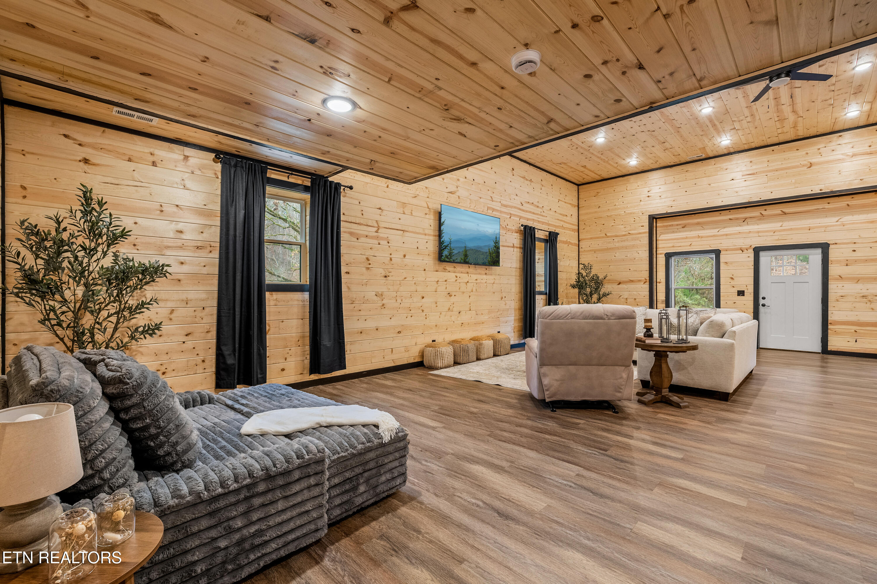 2881 Caughorn Mountain Road Sevierville TN 37876