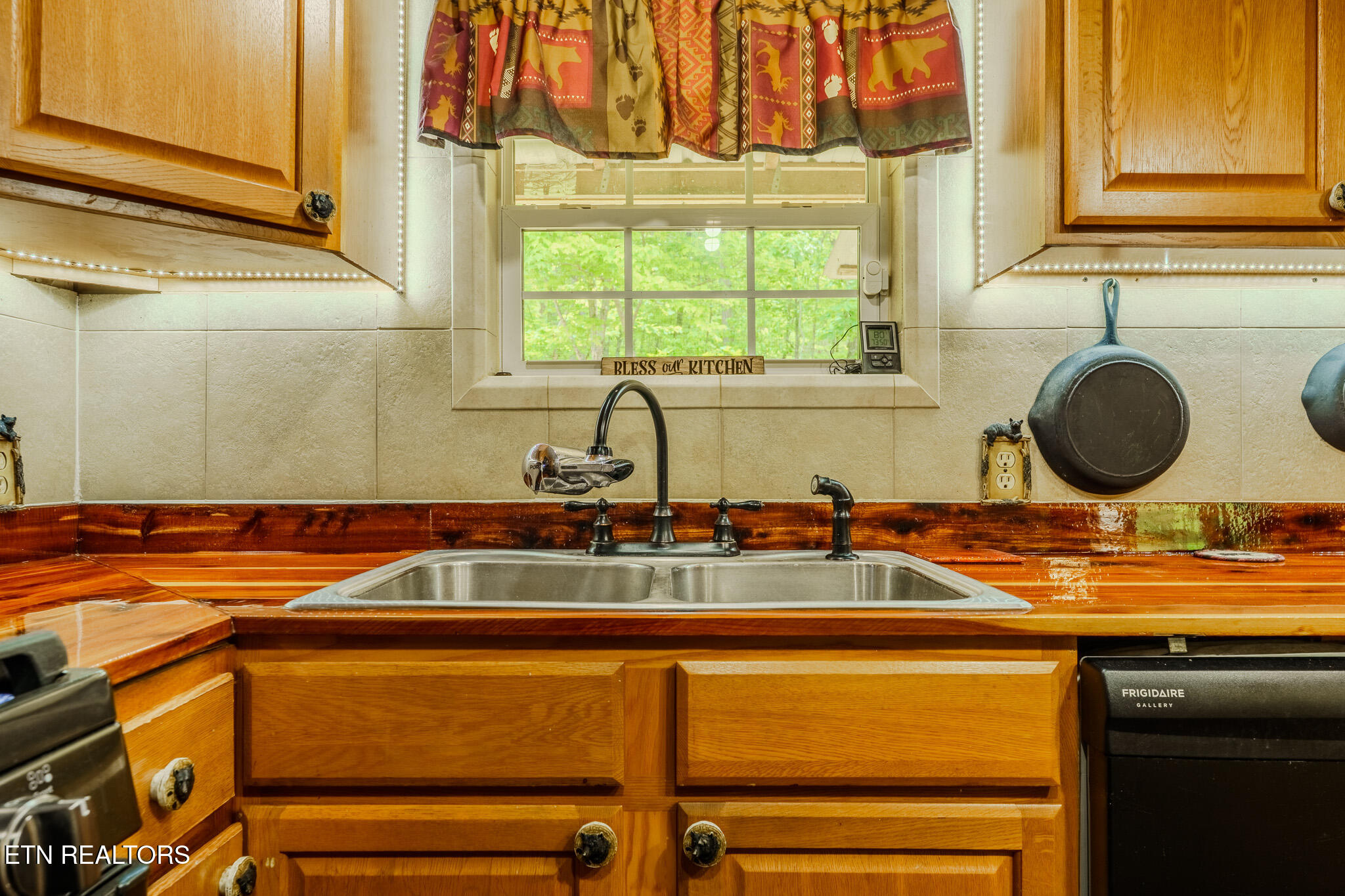 1056 Dudley Drive Sevierville TN 37876