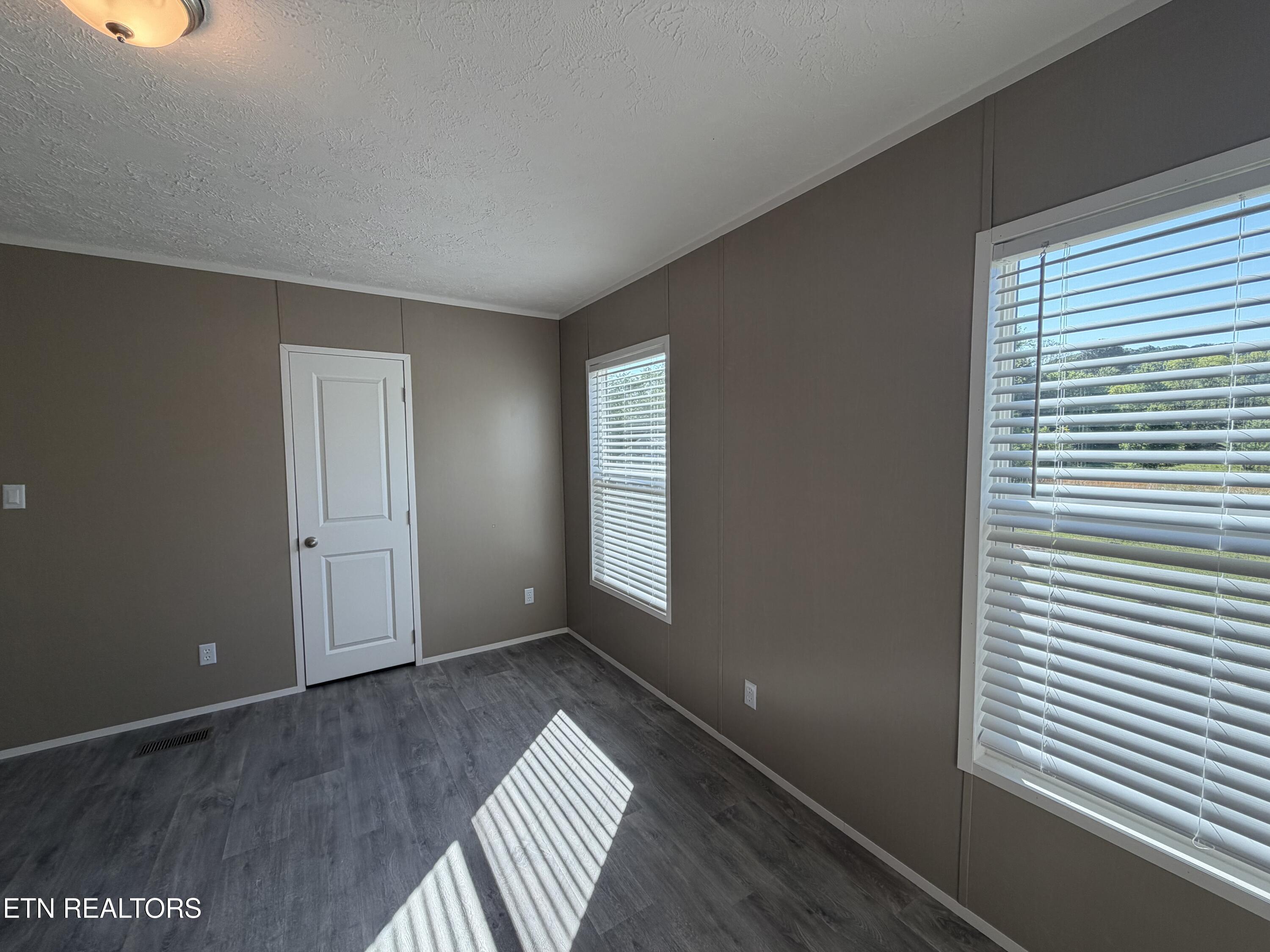1310 W Beaver Creek Drive Powell TN 37849