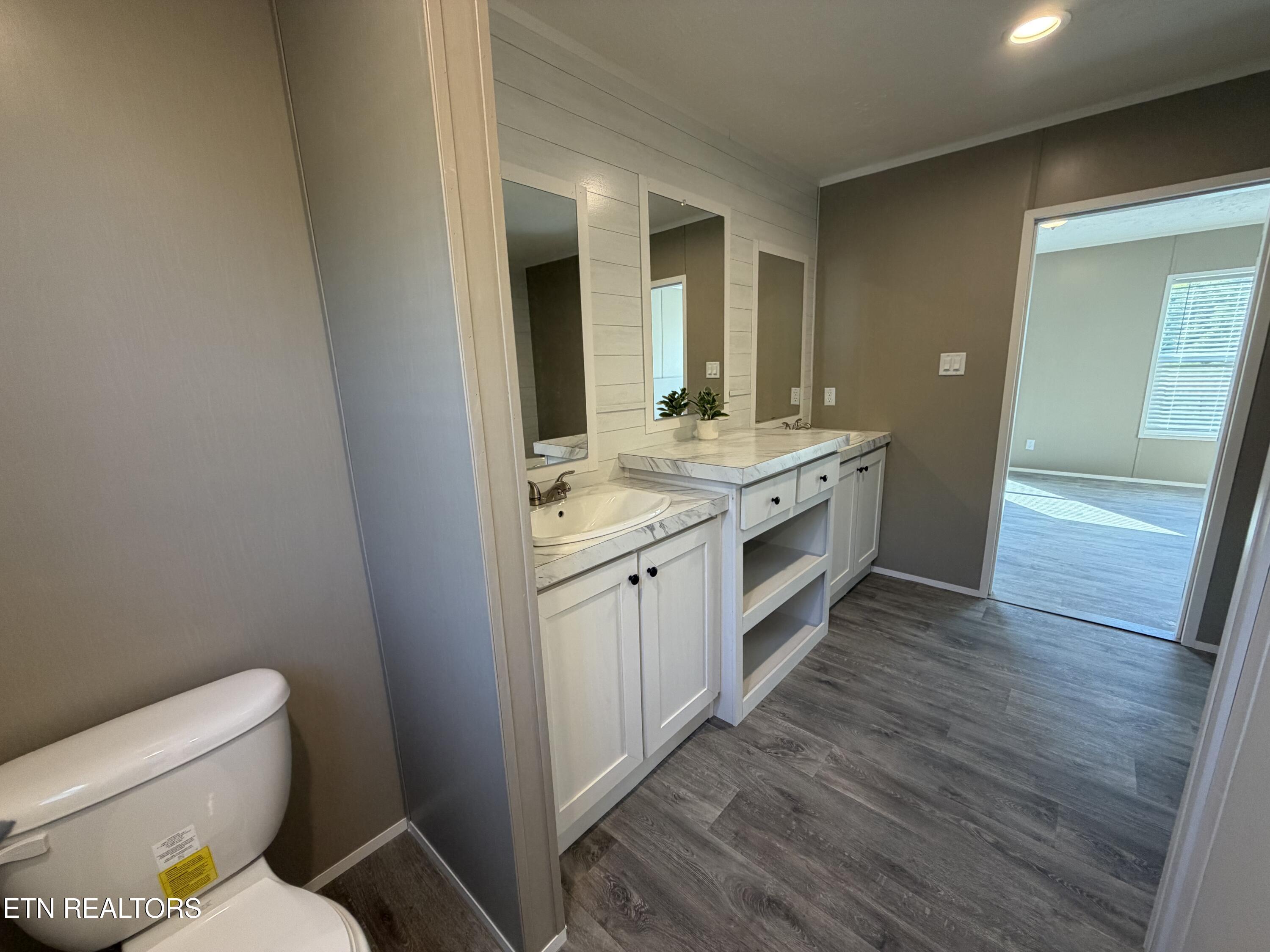 1310 W Beaver Creek Drive Powell TN 37849