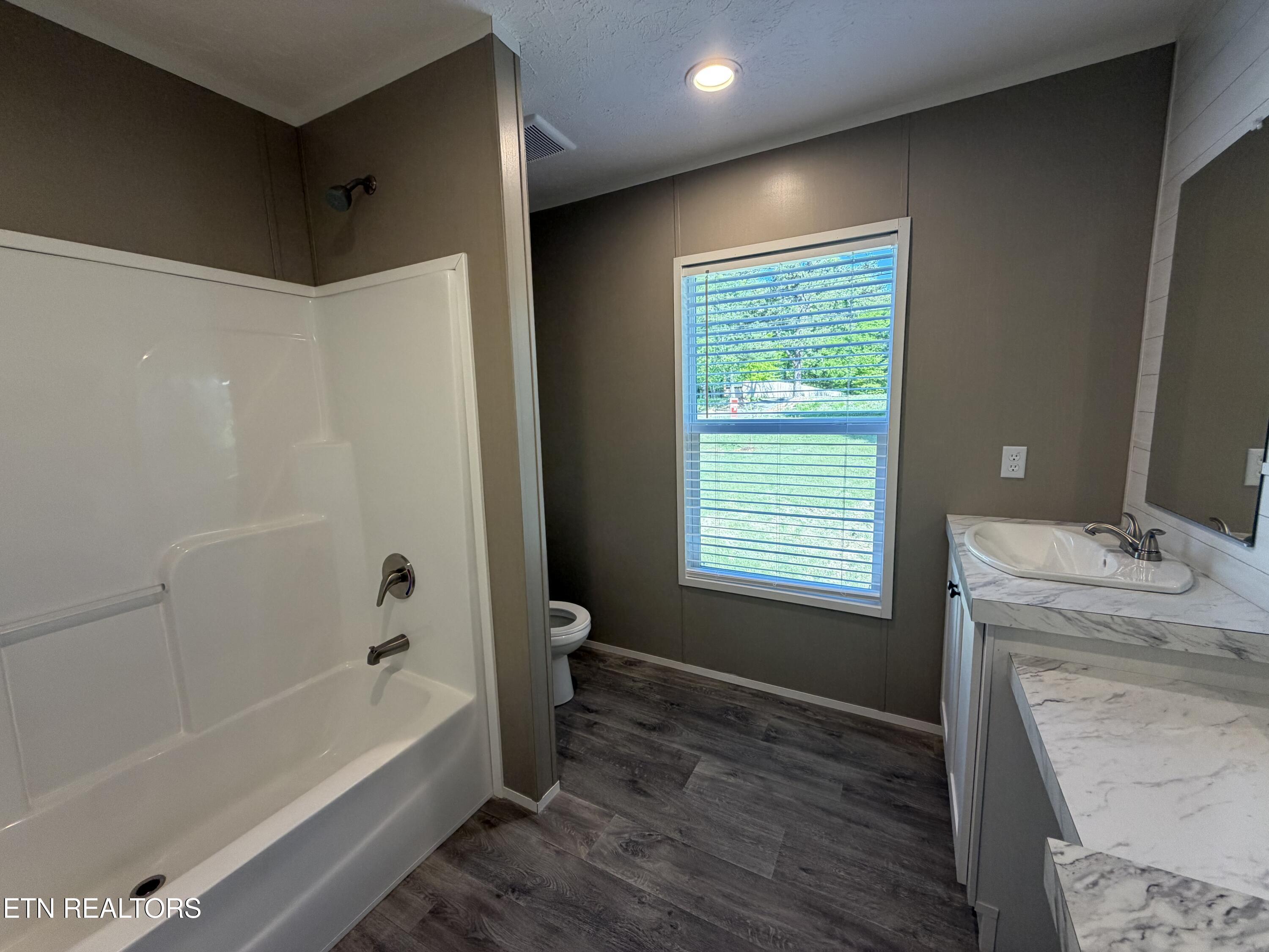 1310 W Beaver Creek Drive Powell TN 37849