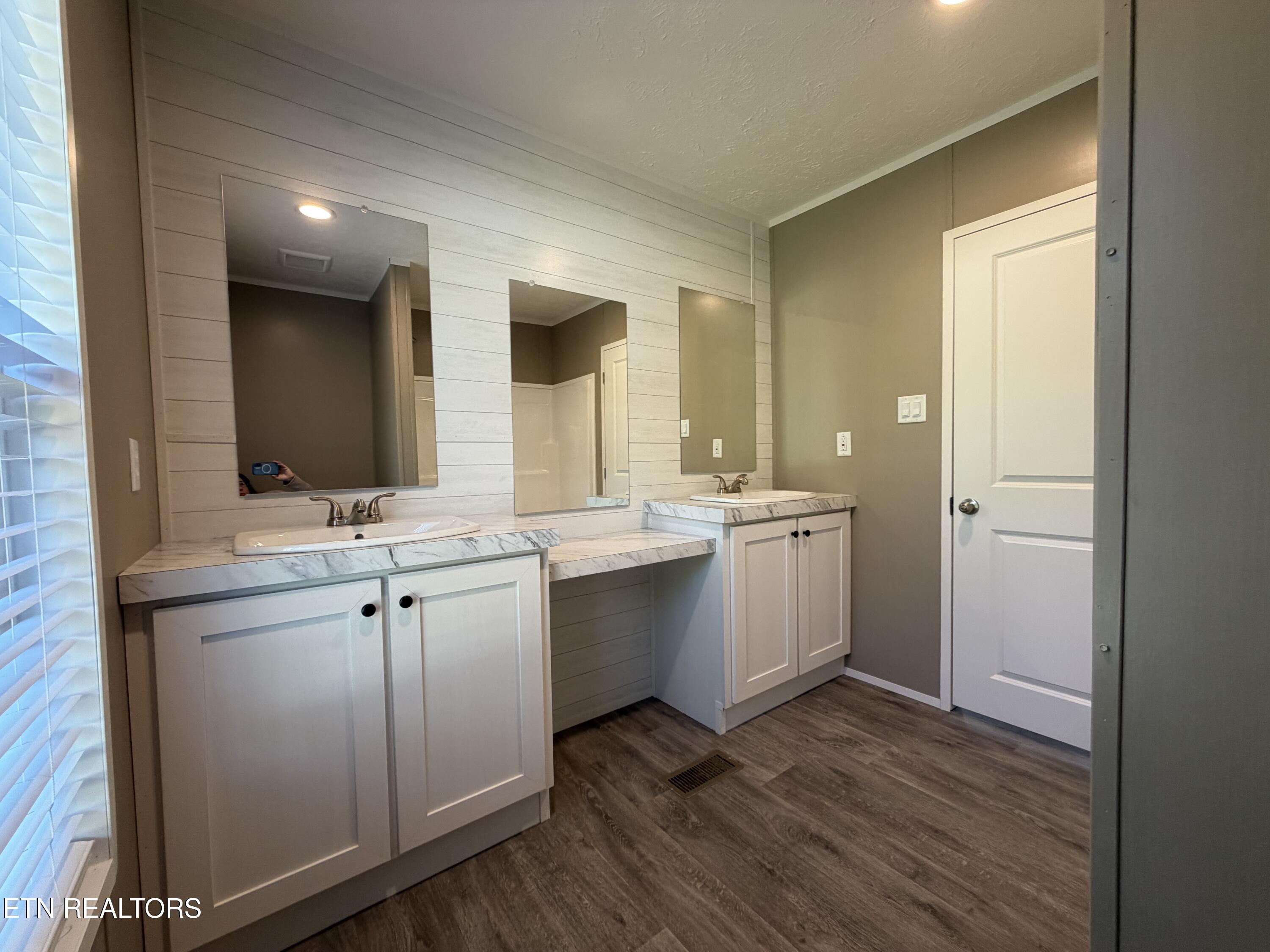 1310 W Beaver Creek Drive Powell TN 37849