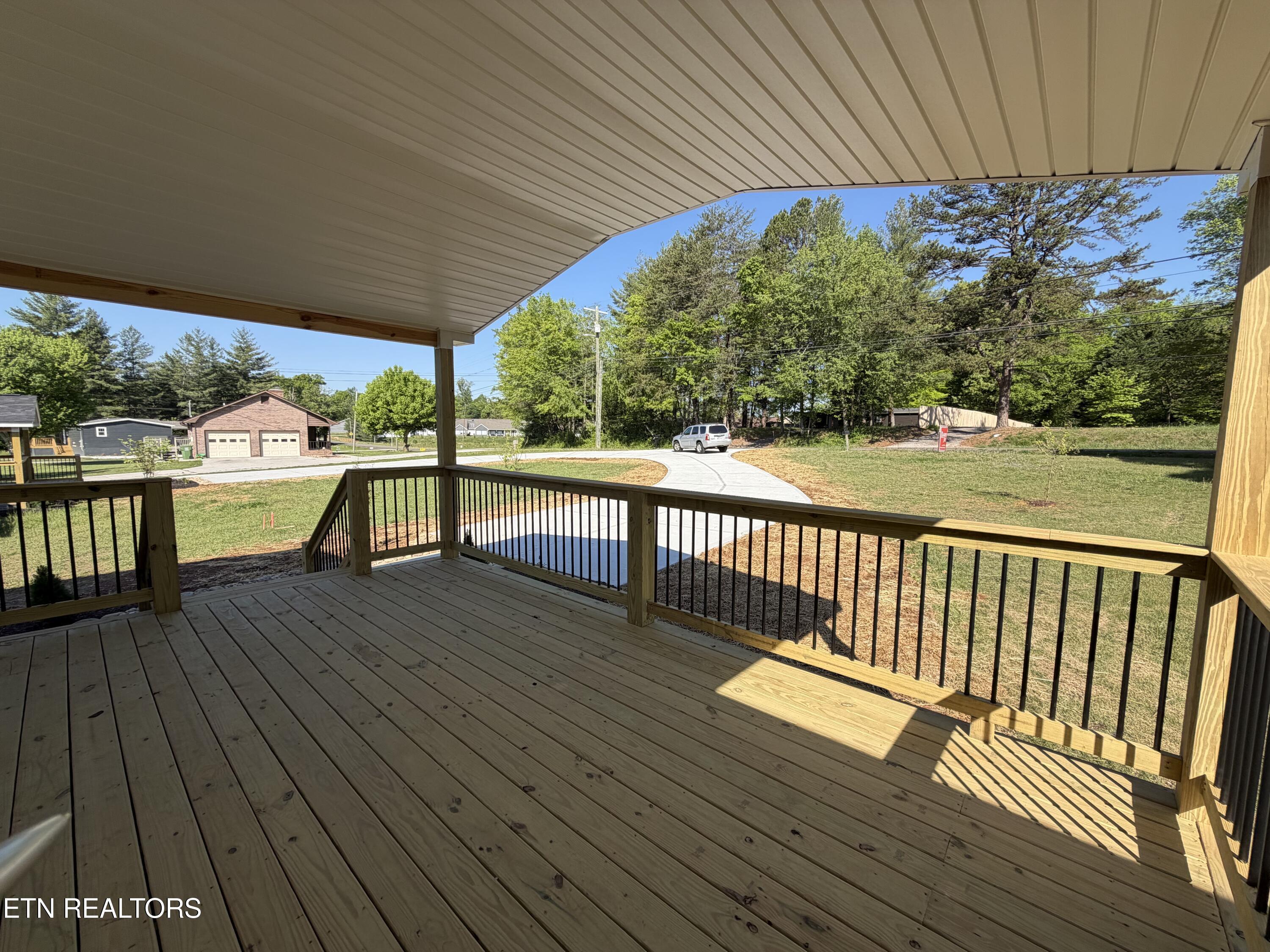 1310 W Beaver Creek Drive Powell TN 37849