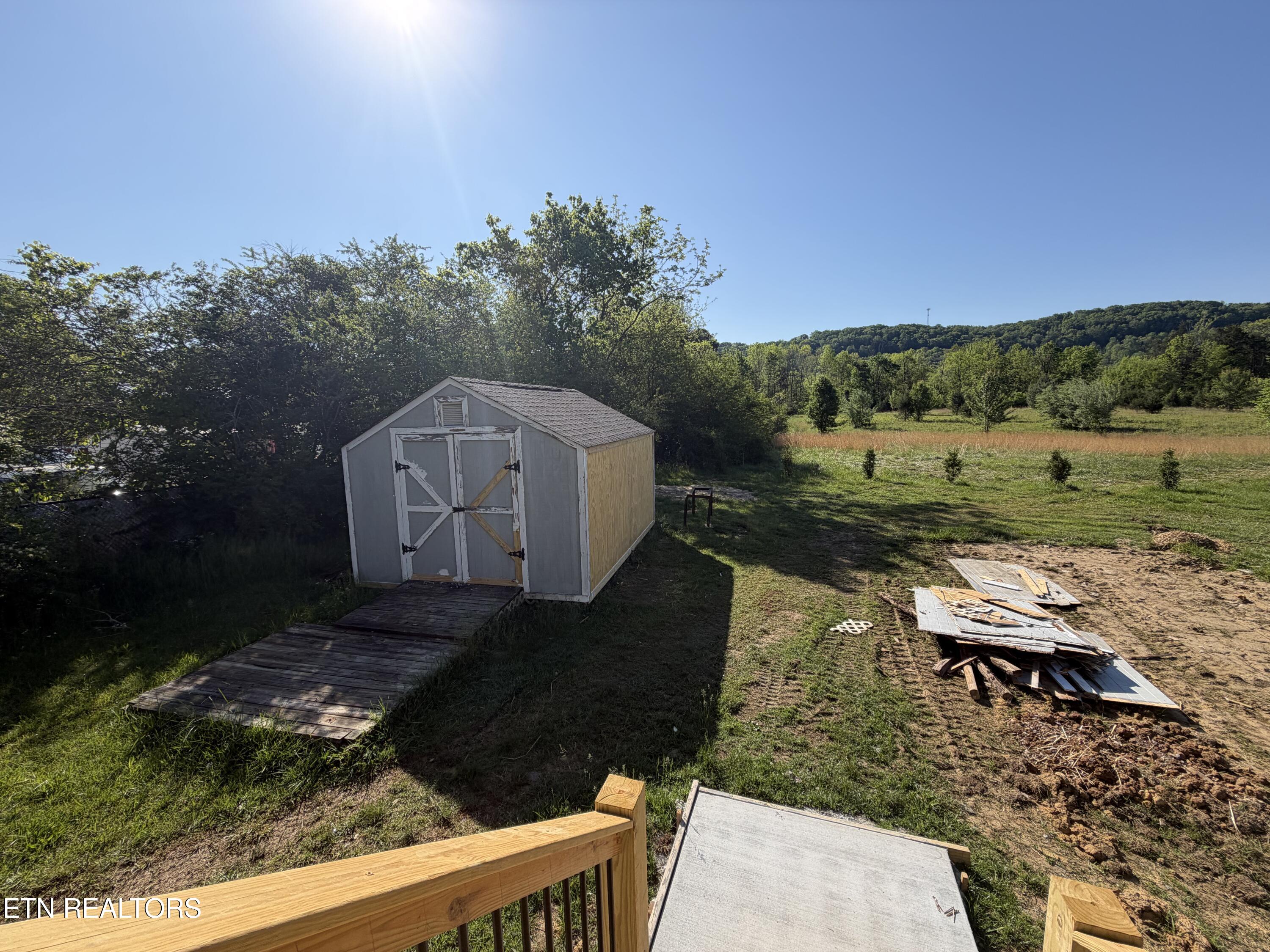 1310 W Beaver Creek Drive Powell TN 37849