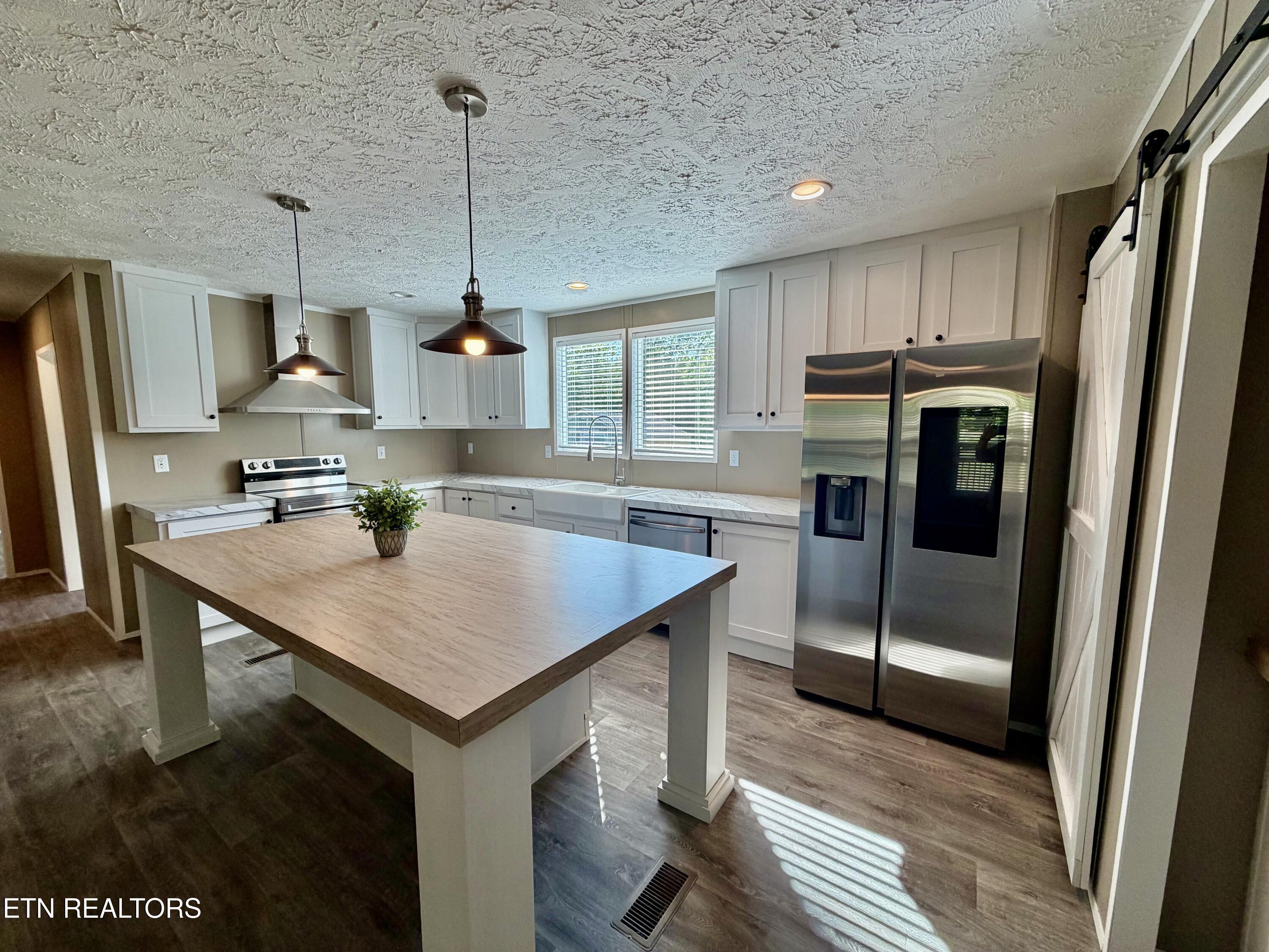 1310 W Beaver Creek Drive Powell TN 37849