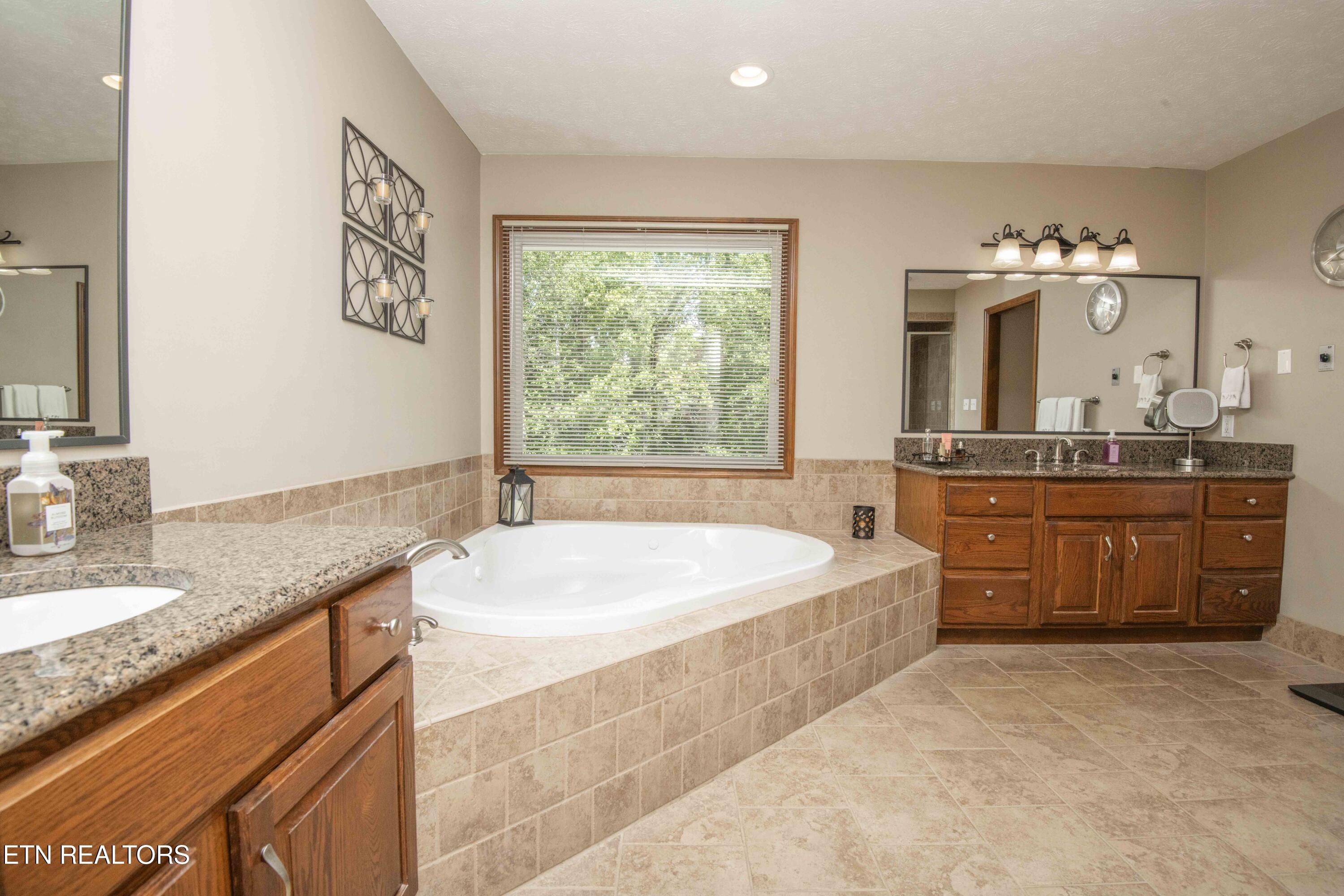 19 Raintree Crossing Oak Ridge TN 37830