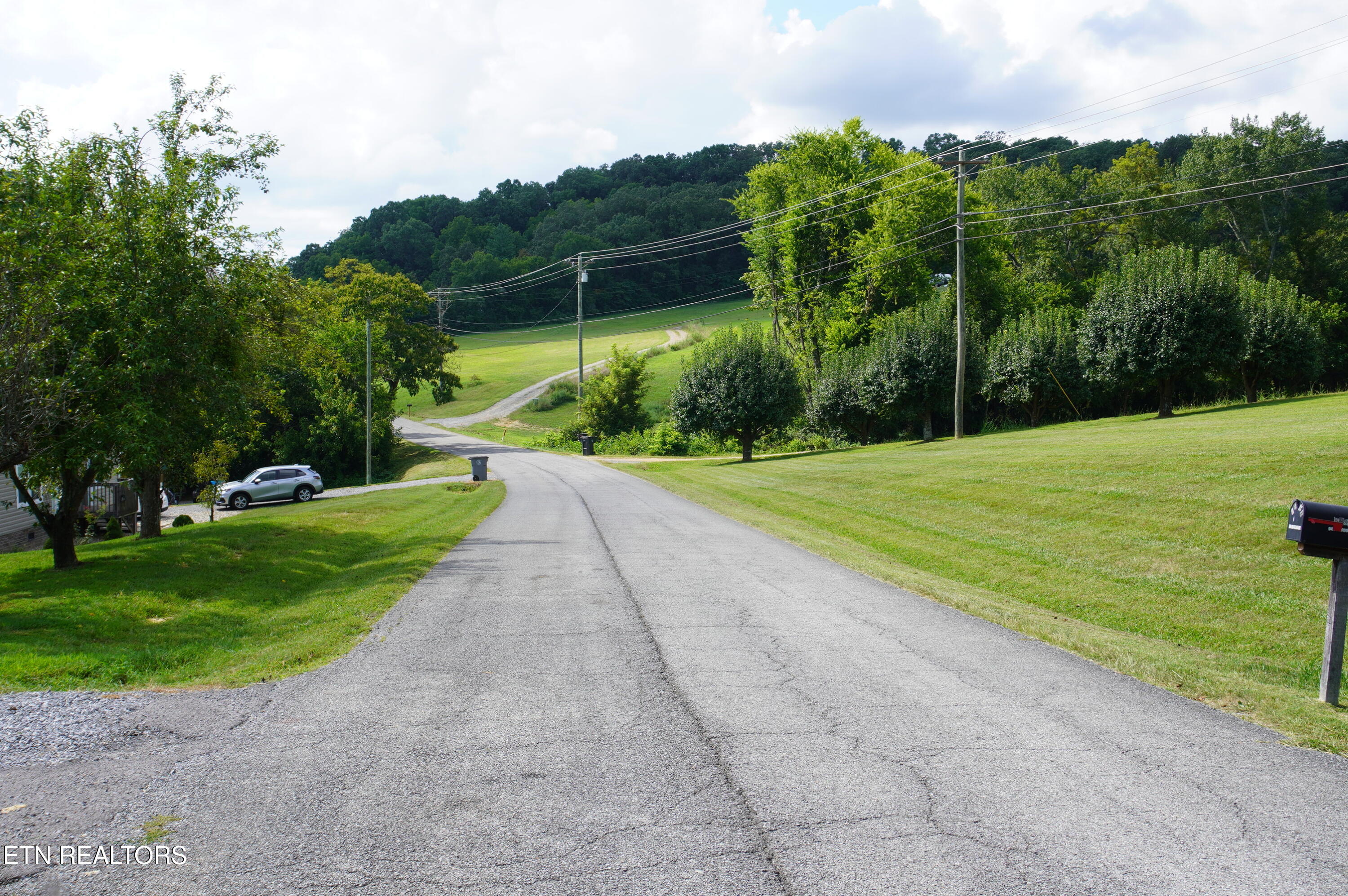 2840-2830 Robinson Creek Road Morristown TN 37813