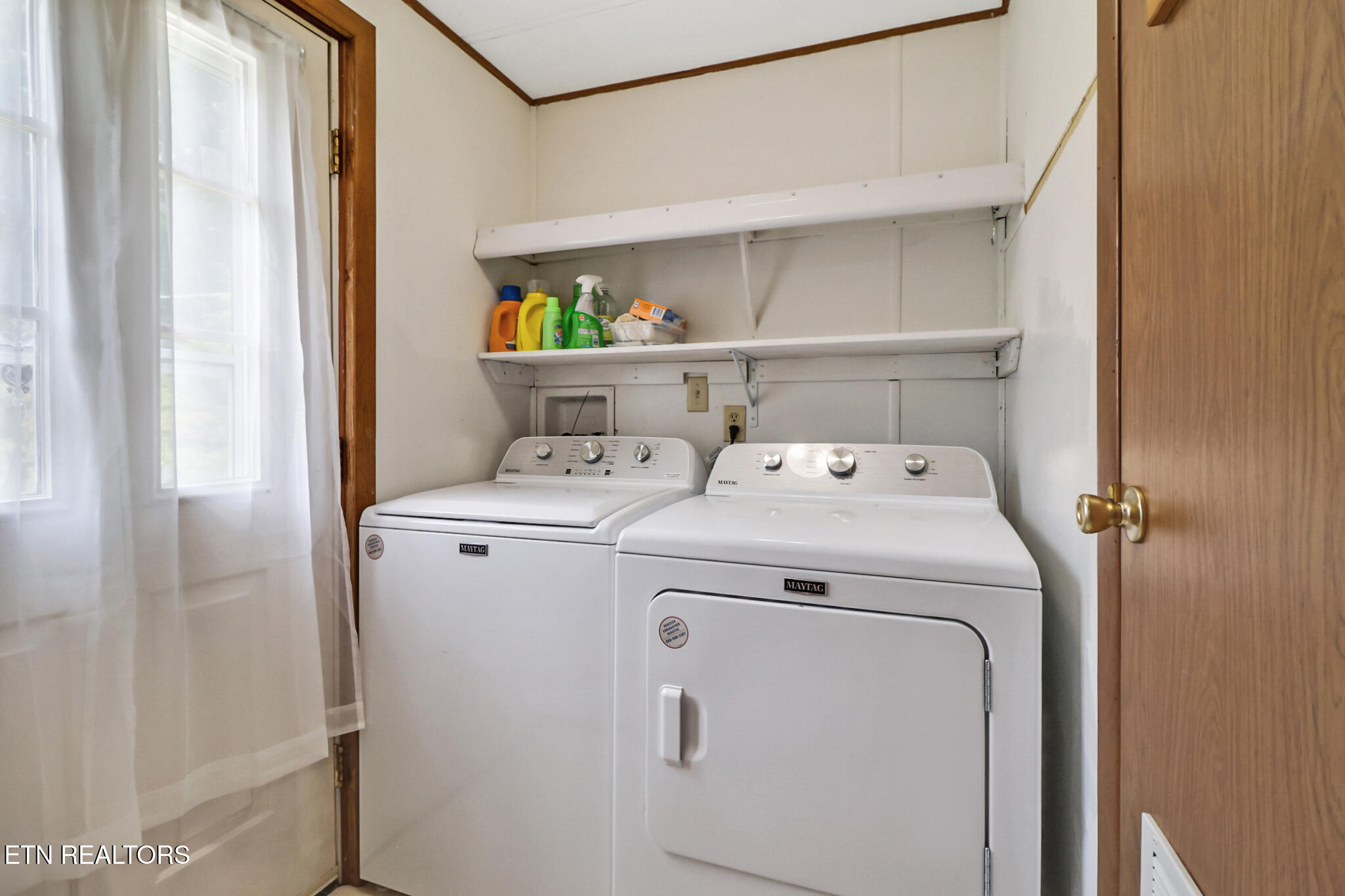 20 Robin Hood Lane Crossville TN 38558