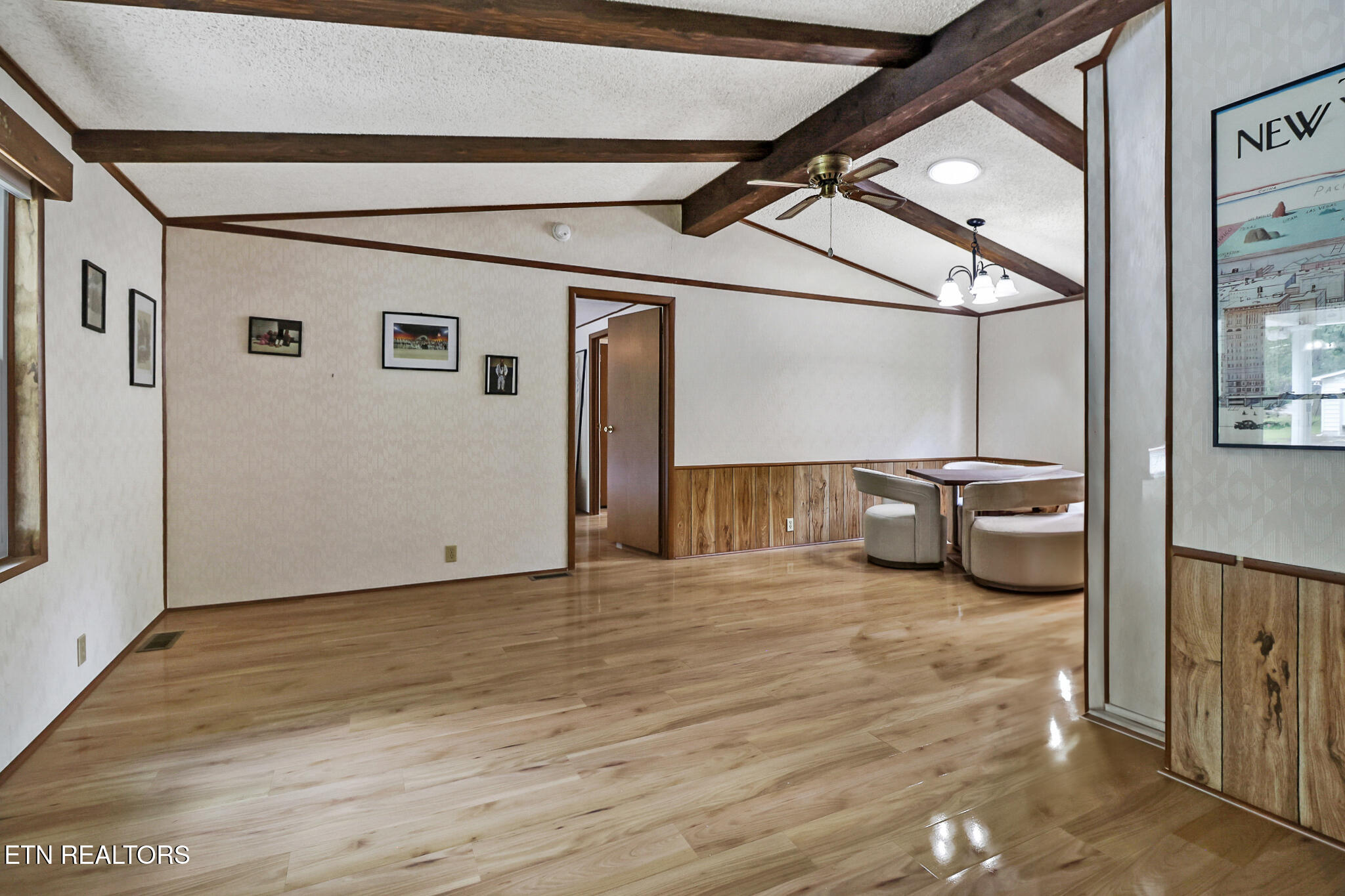 20 Robin Hood Lane Crossville TN 38558