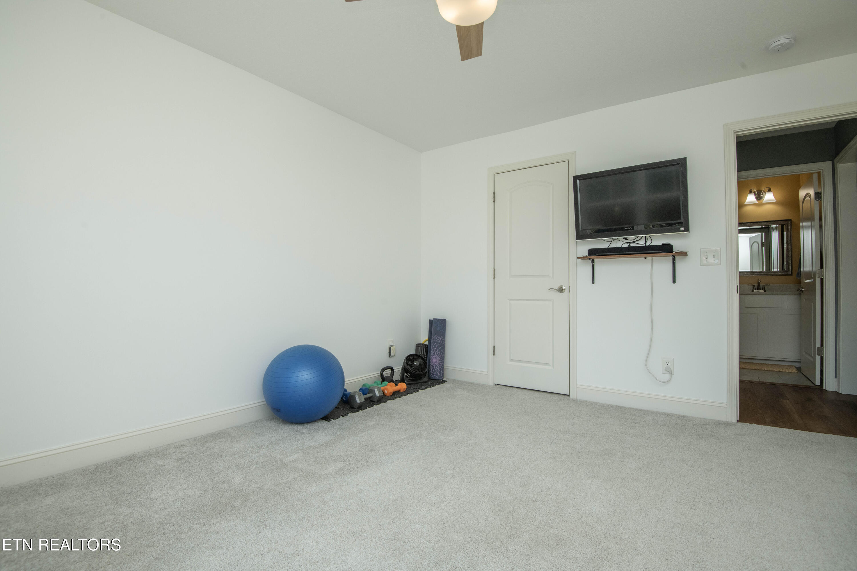 2209 Sea Horse Road Knoxville TN 37932