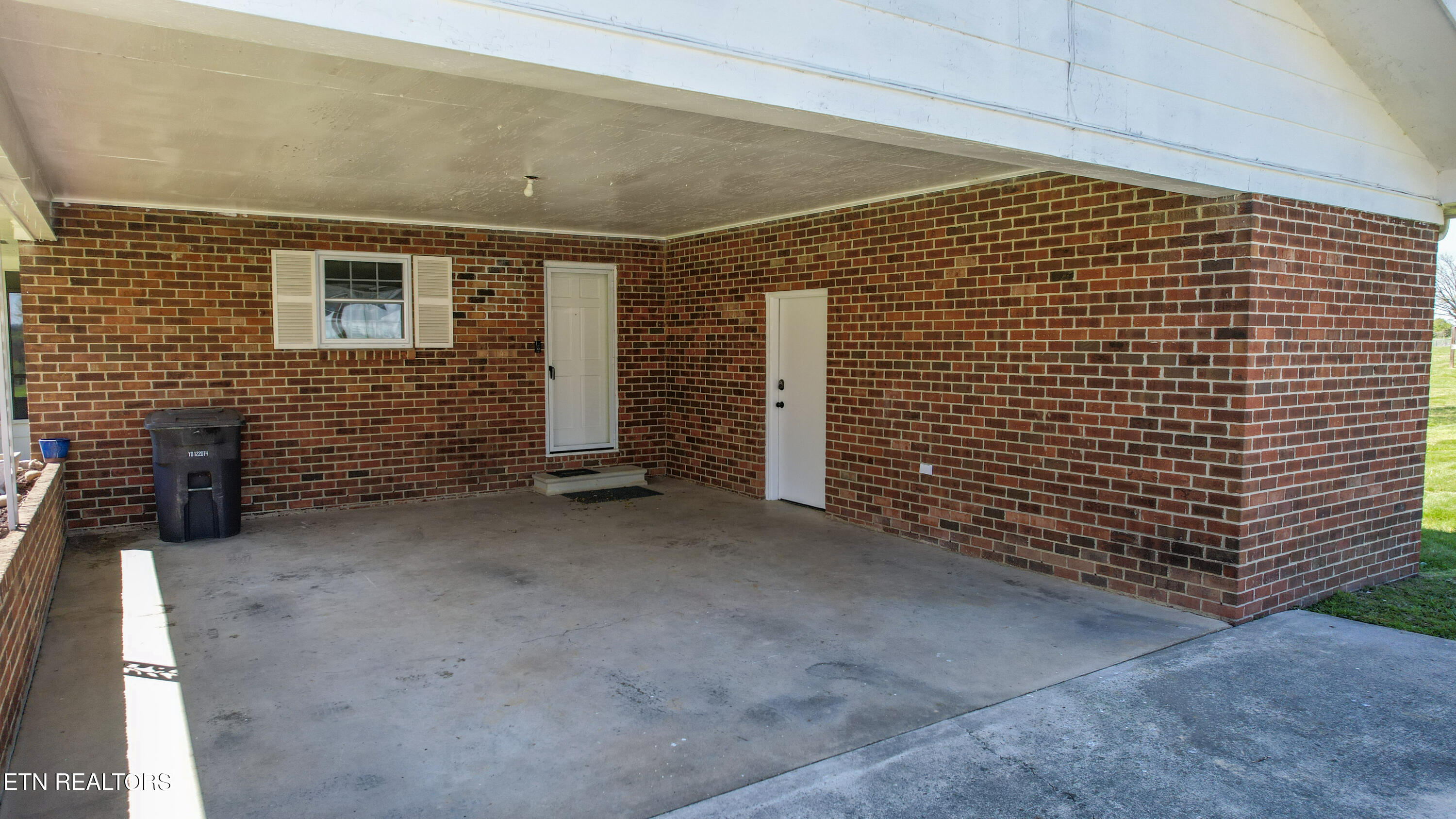 1102 S Tellico St S. Street Madisonville TN 37354