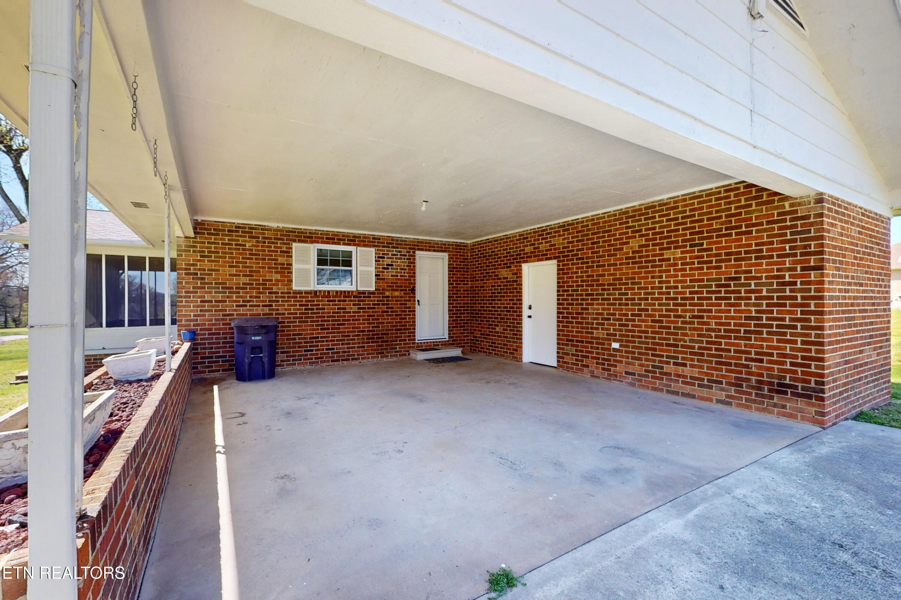 1102 S Tellico St S. Street Madisonville TN 37354