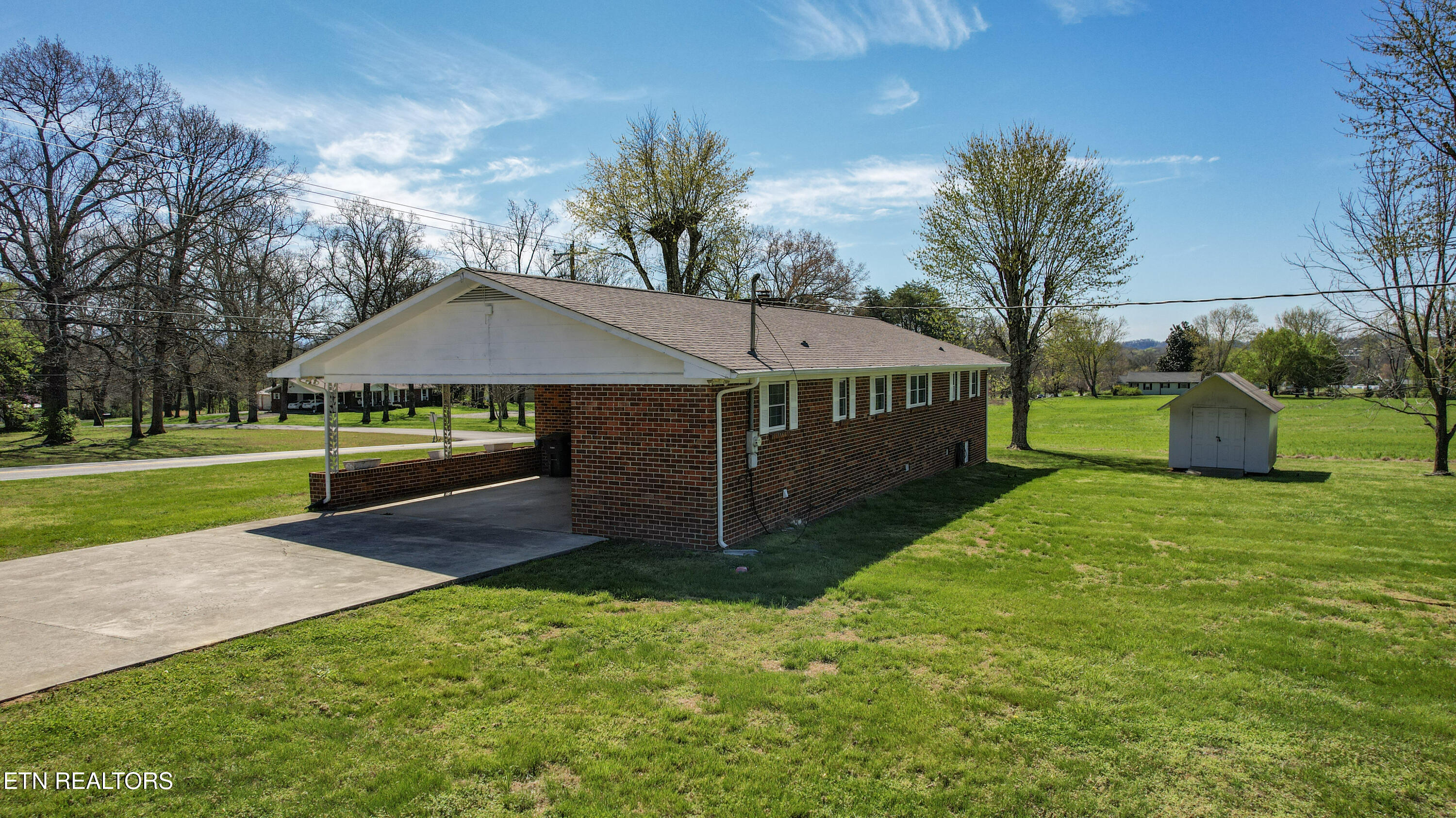 1102 S Tellico St S. Street Madisonville TN 37354