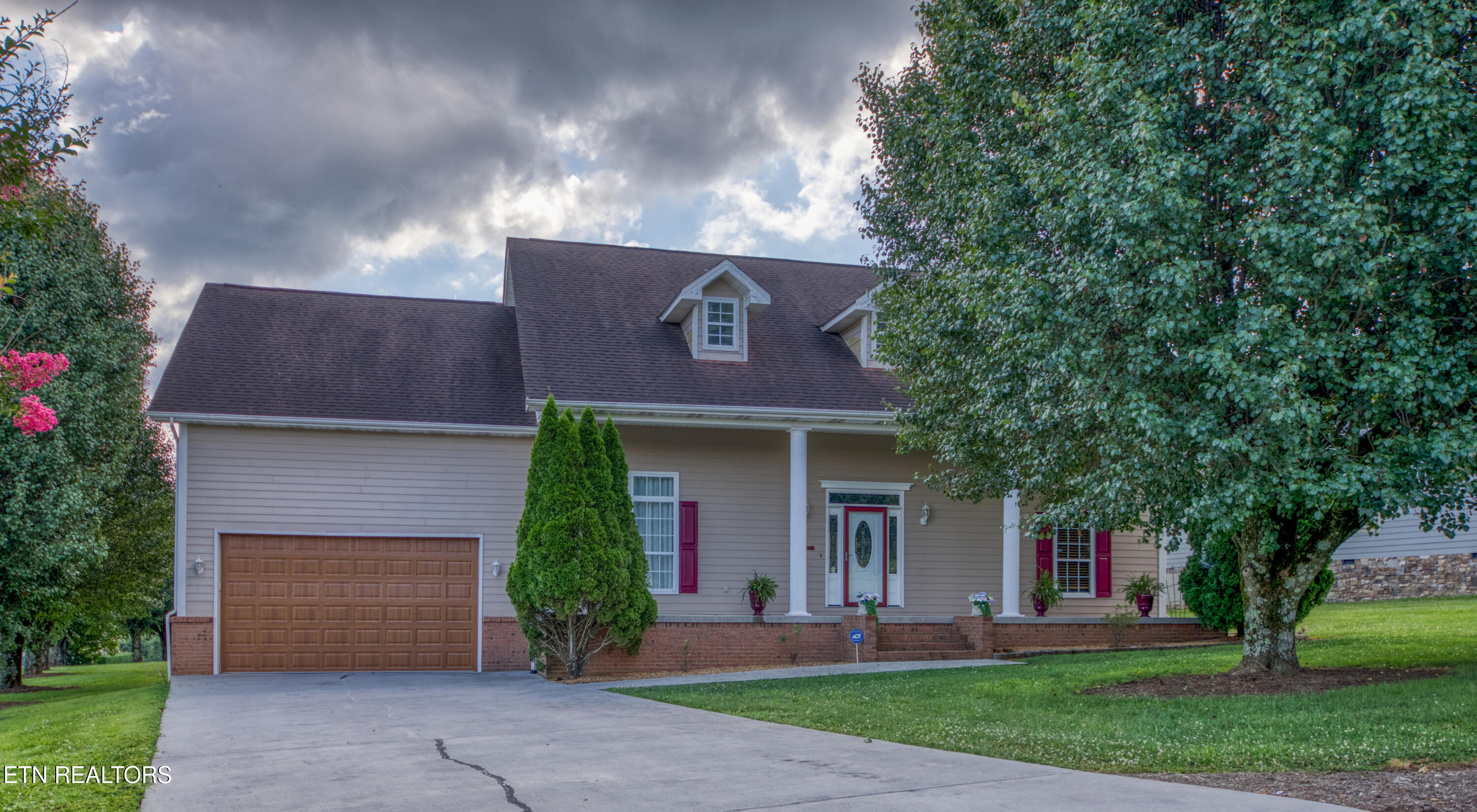 1833 Edward Drive Sevierville TN 37876