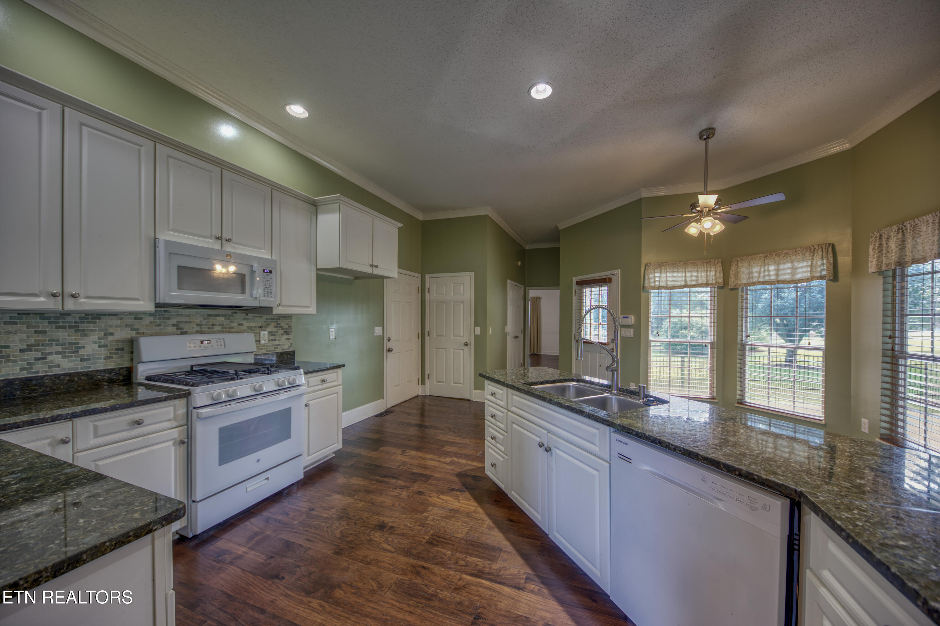 1833 Edward Drive Sevierville TN 37876