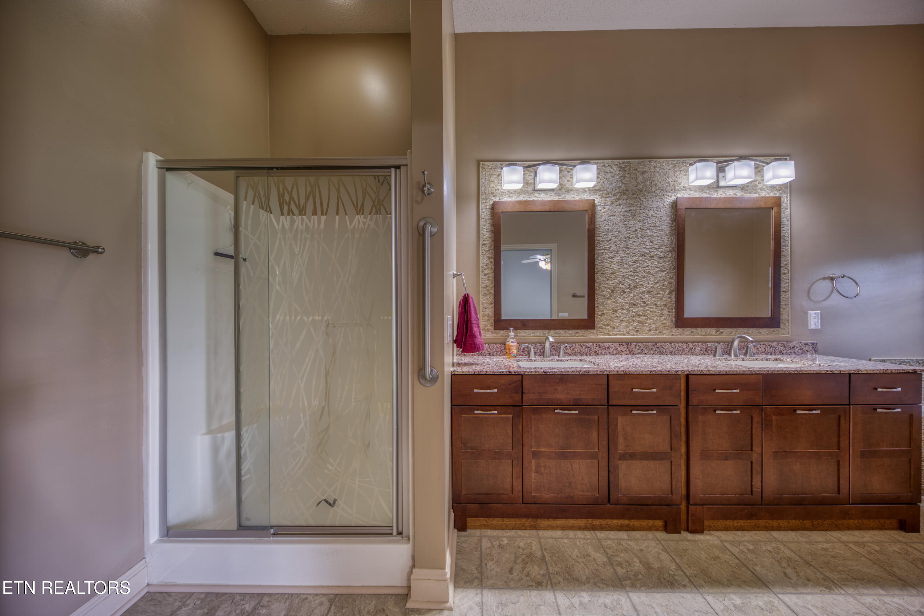 1833 Edward Drive Sevierville TN 37876