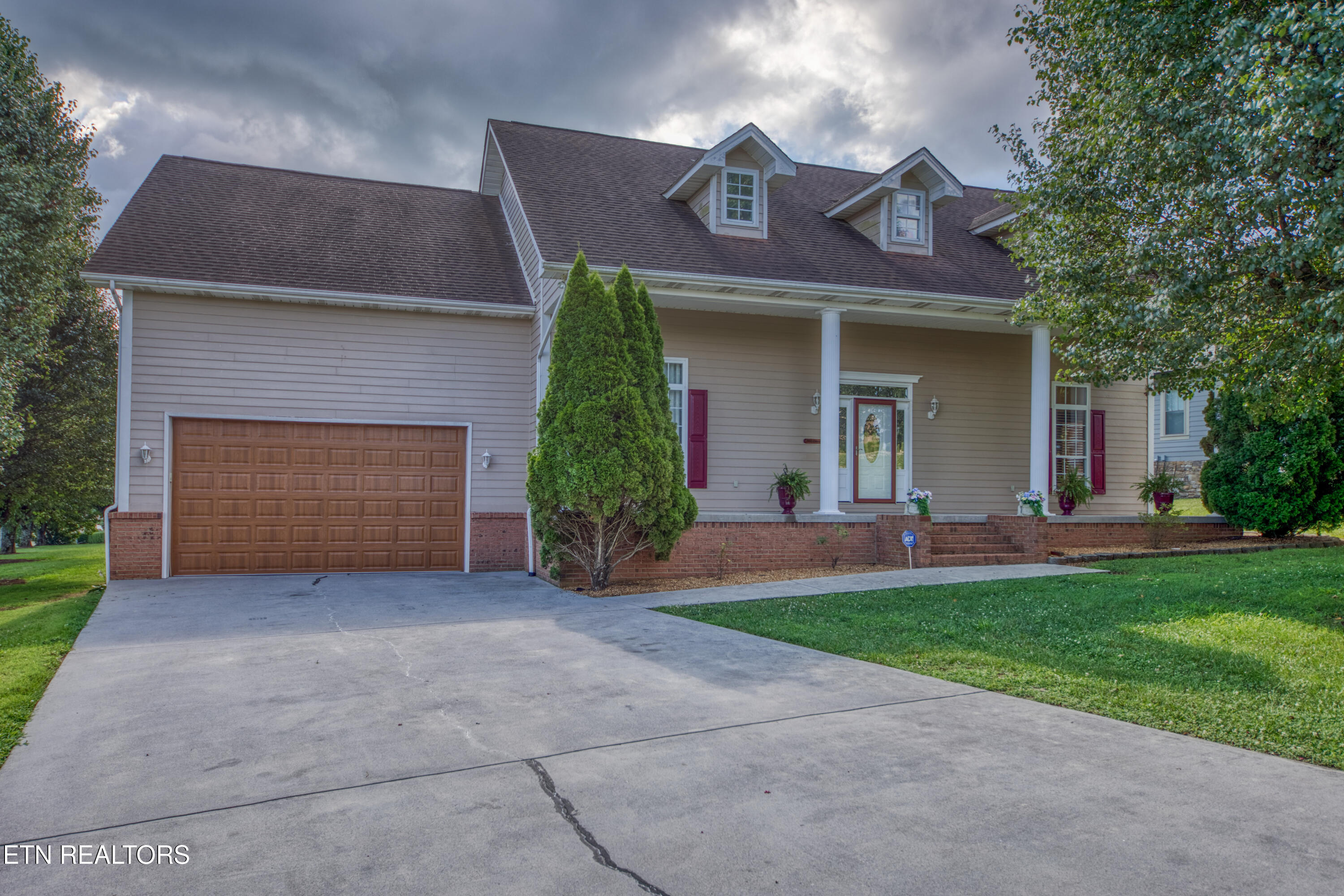 1833 Edward Drive Sevierville TN 37876