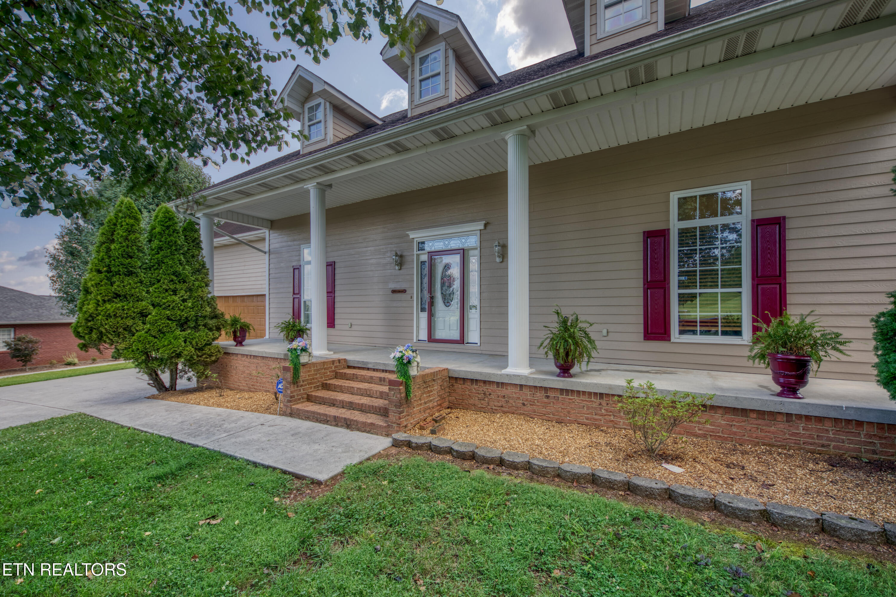 1833 Edward Drive Sevierville TN 37876