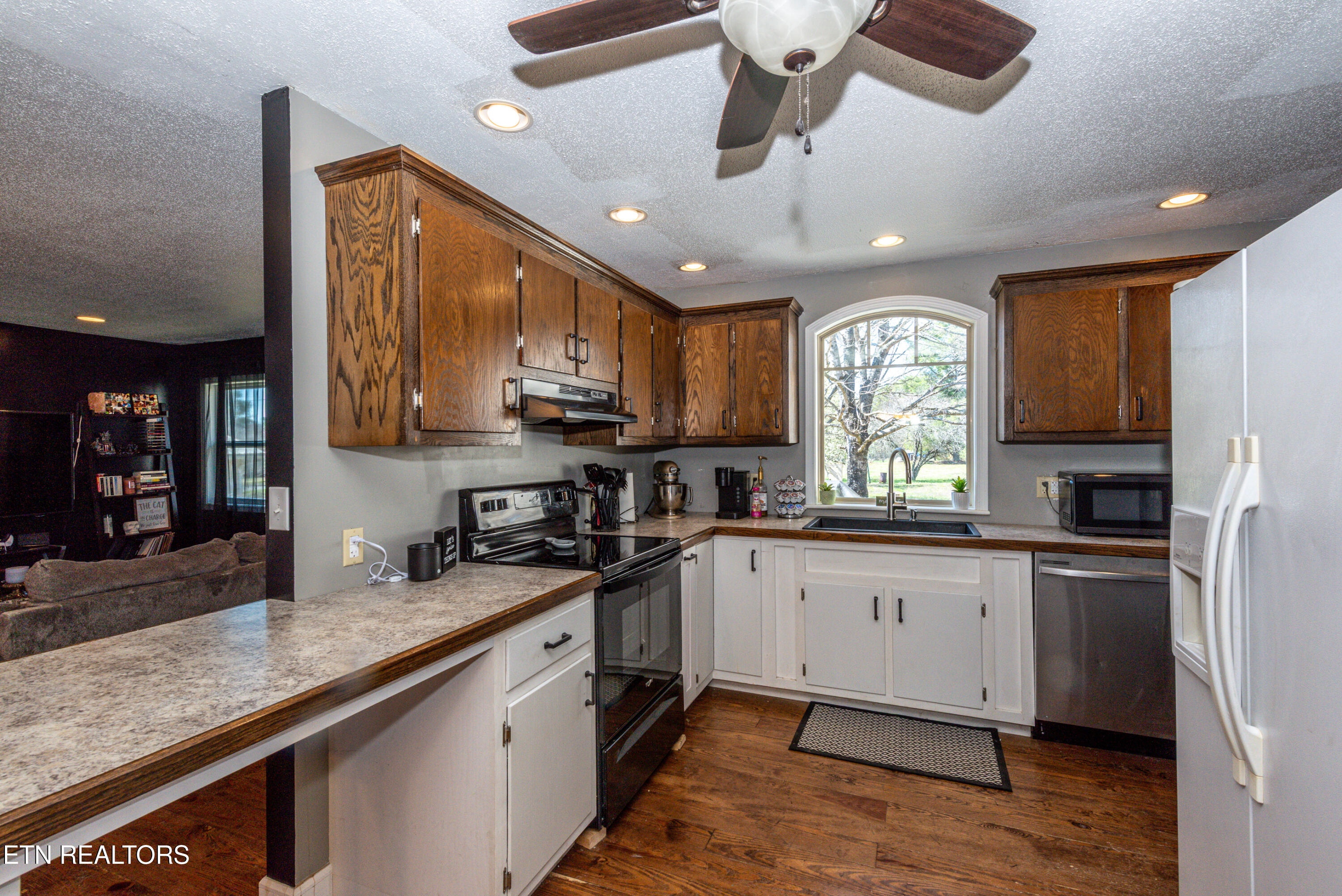 209 Sequoyah Drive Madisonville TN 37354