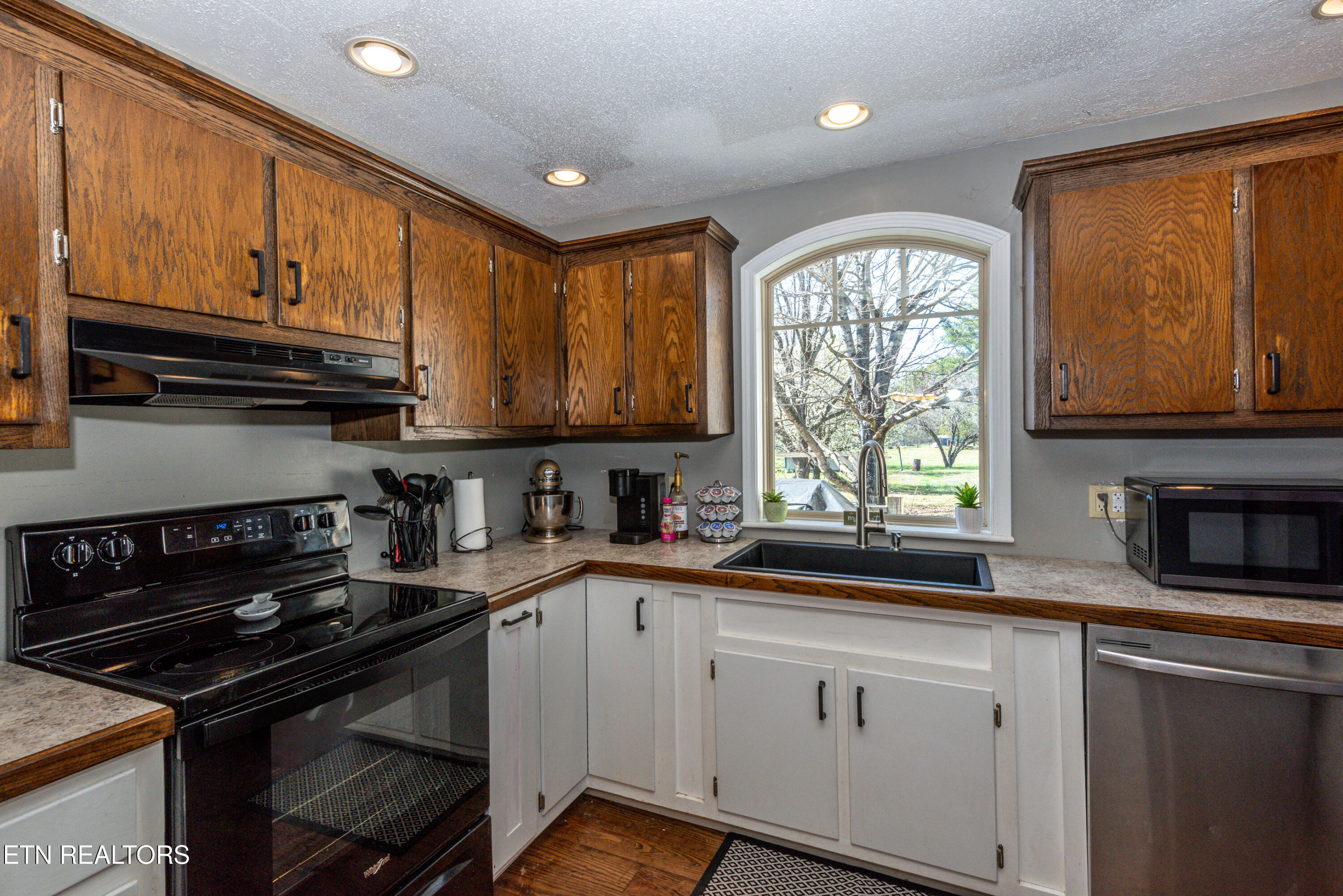 209 Sequoyah Drive Madisonville TN 37354