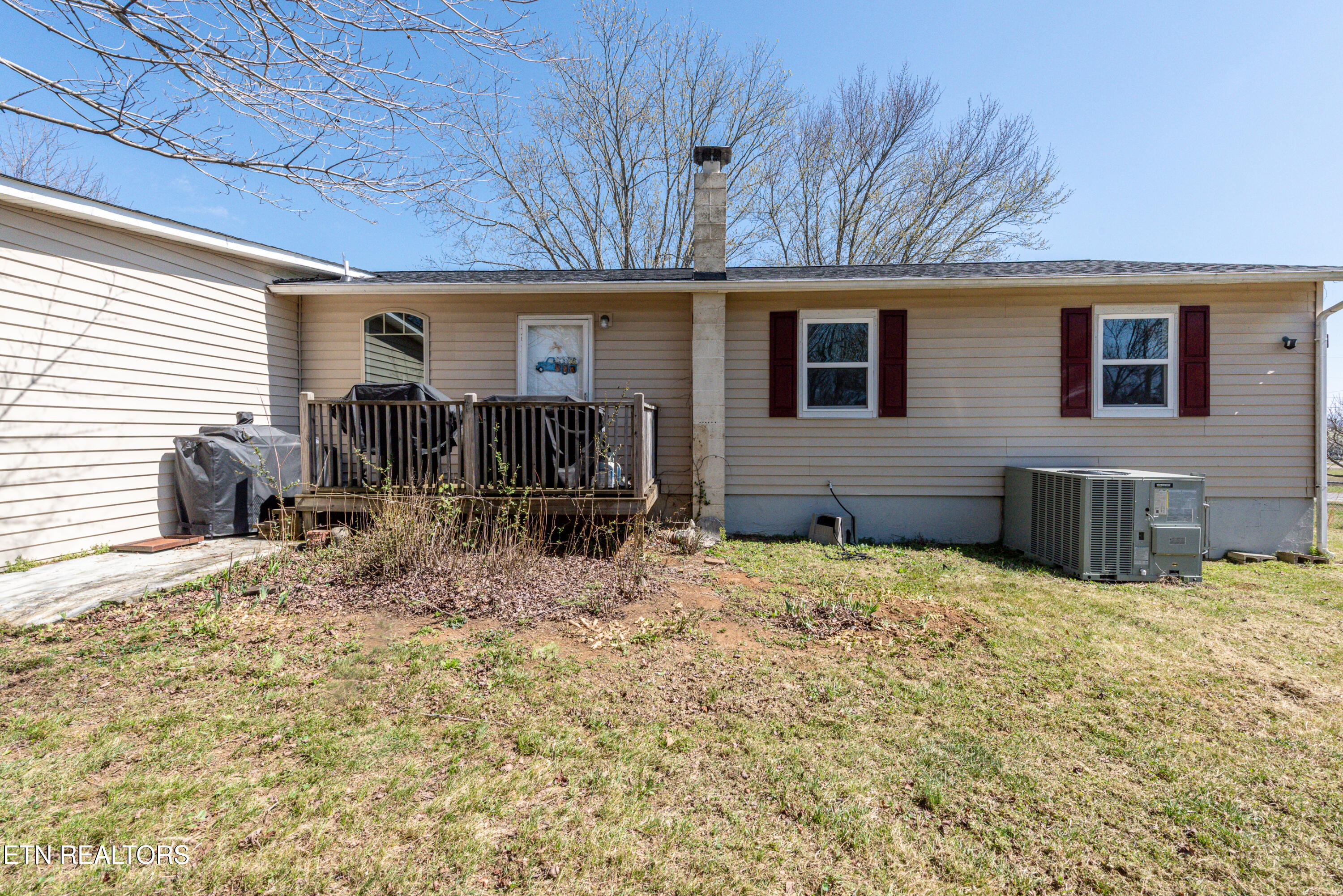 209 Sequoyah Drive Madisonville TN 37354