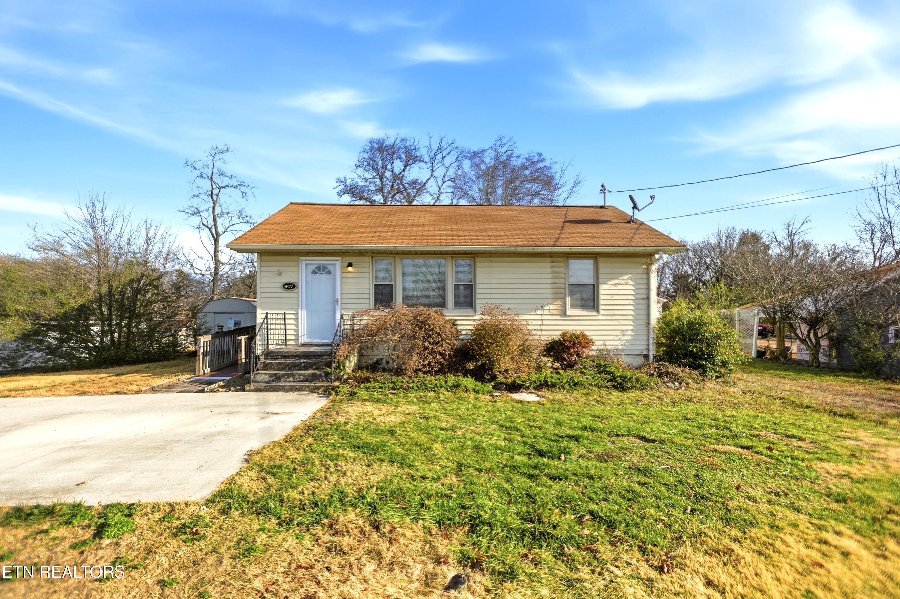 407 Oakcrest Road Knoxville TN 37912