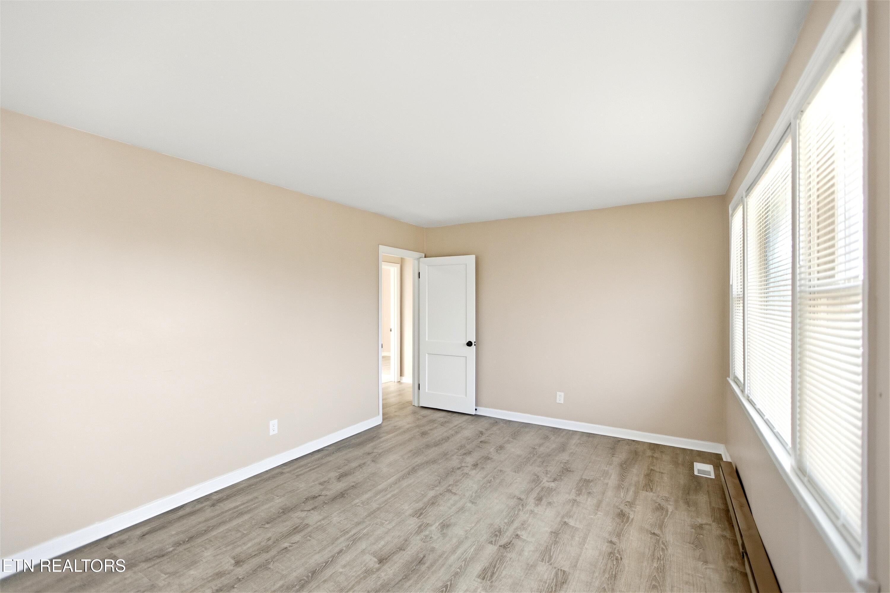 407 Oakcrest Road Knoxville TN 37912