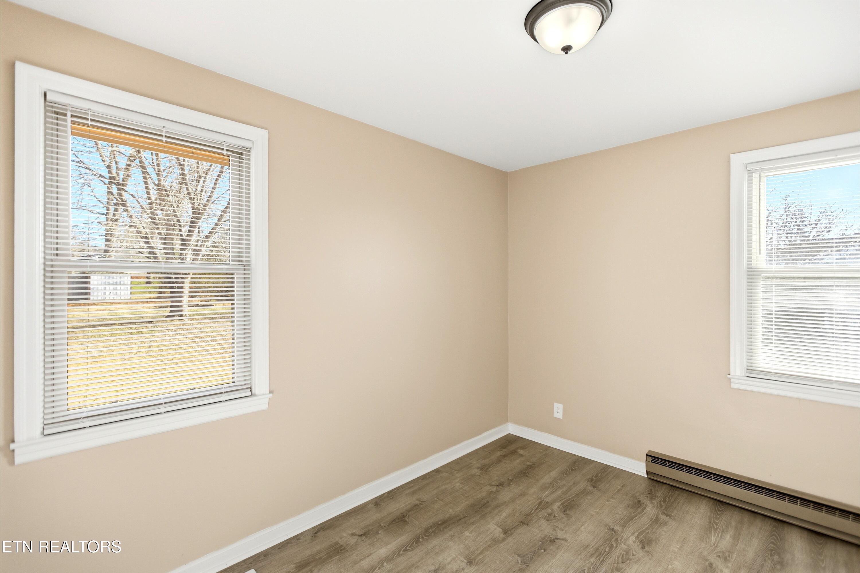 407 Oakcrest Road Knoxville TN 37912