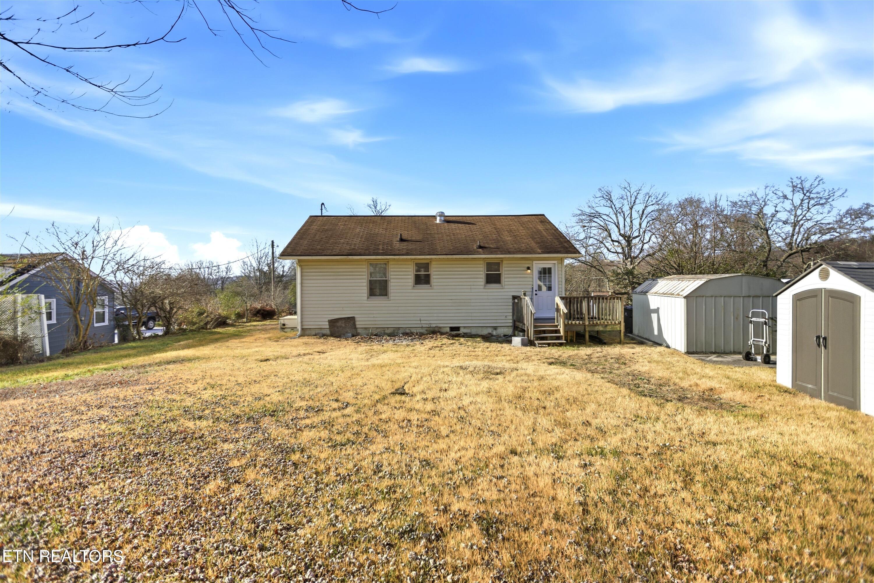 407 Oakcrest Road Knoxville TN 37912