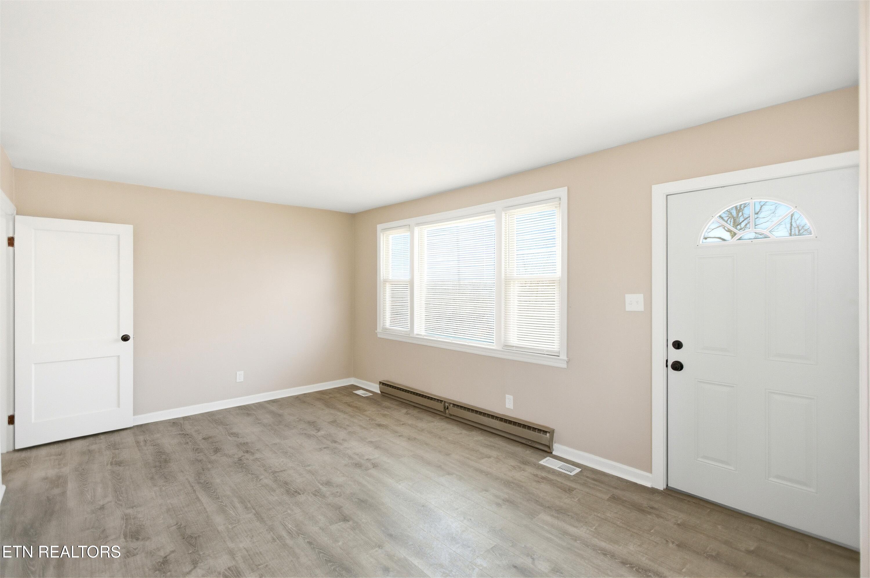 407 Oakcrest Road Knoxville TN 37912